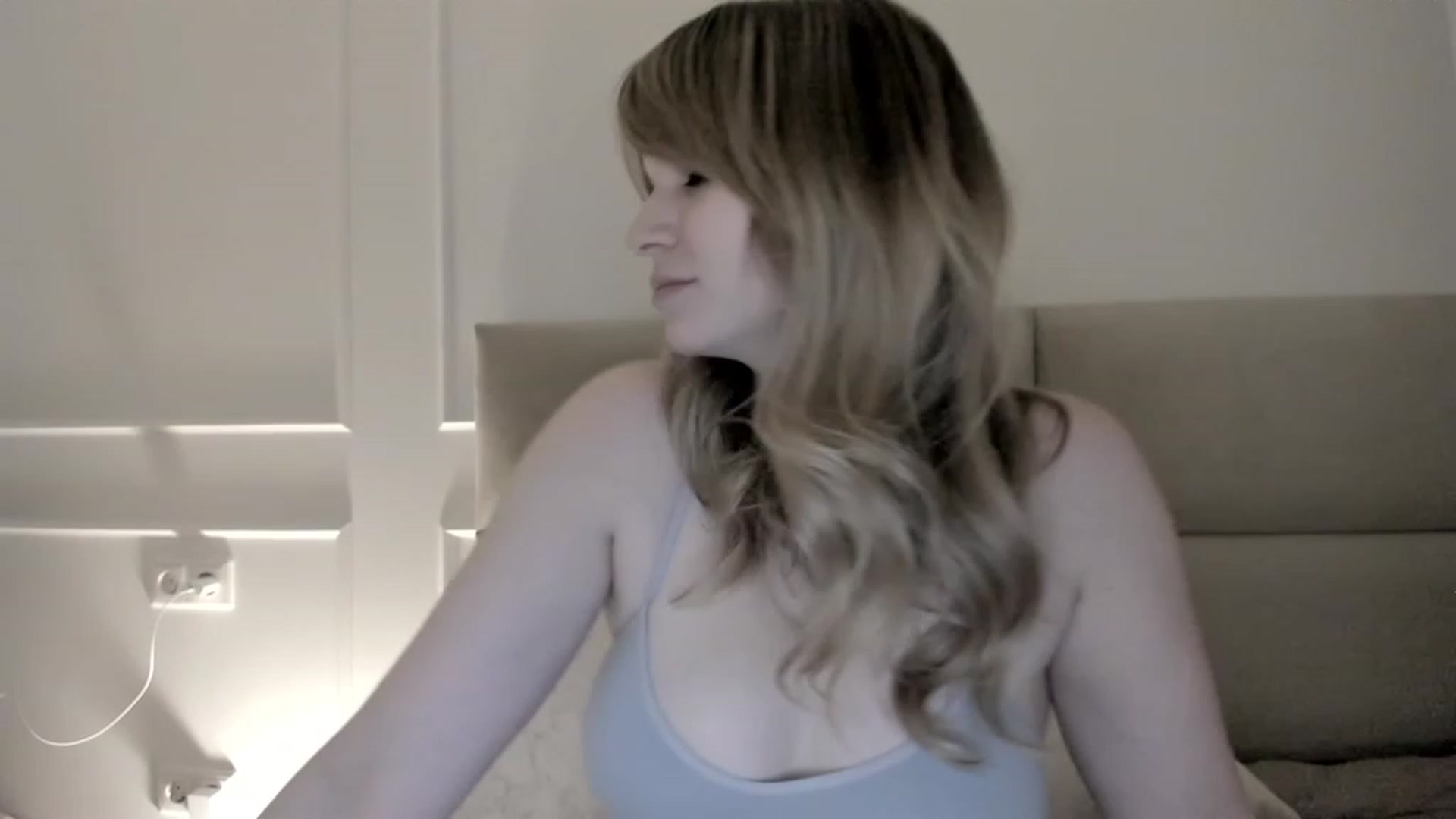 Gallery image thumbnail from Speculoos_'s myfreecams stream on, 02/09/2023, 21:01 image 5 of 20