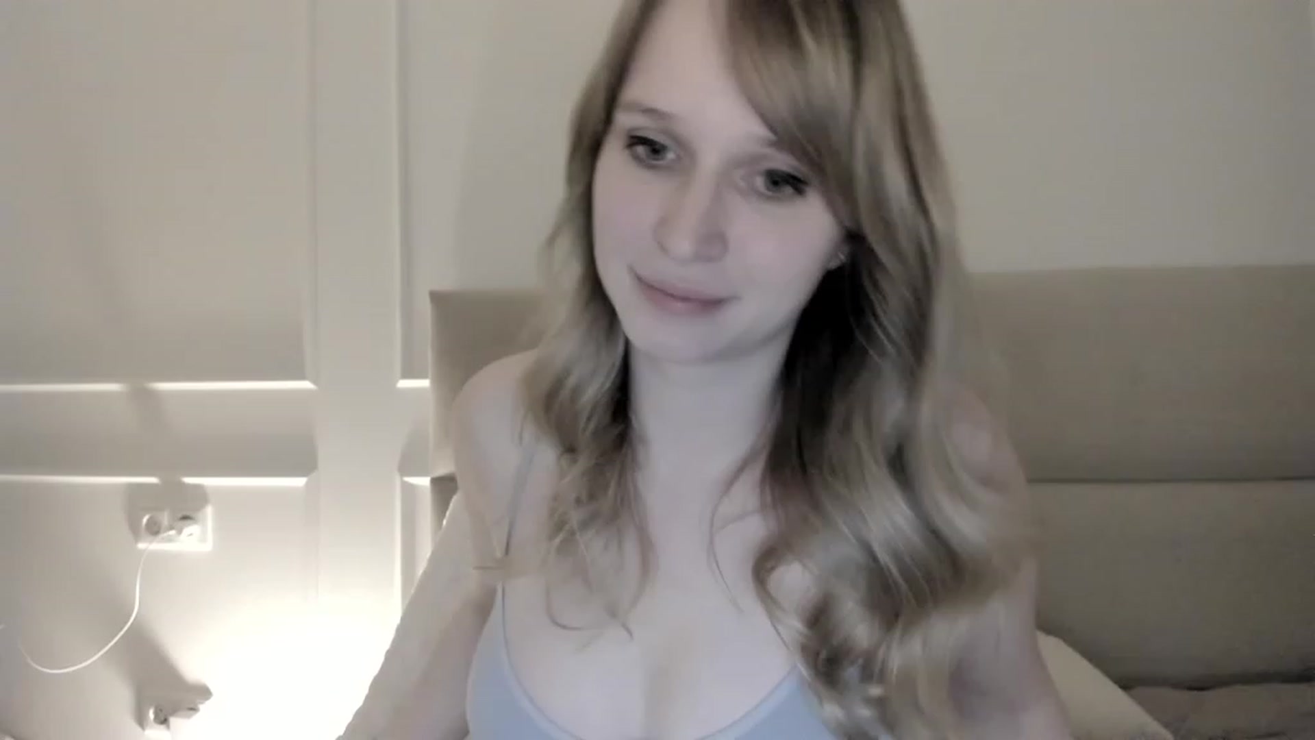 Gallery image thumbnail from Speculoos_'s myfreecams stream on, 02/09/2023, 21:01 image 6 of 20