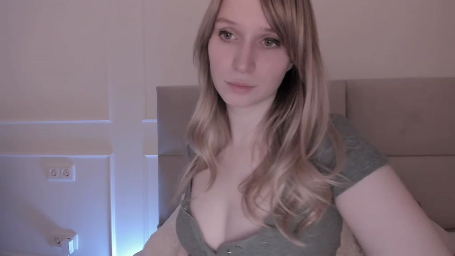 Gallery image thumbnail from Speculoos_'s myfreecams stream on, 02/24/2023, 20:50 image 16 of 20