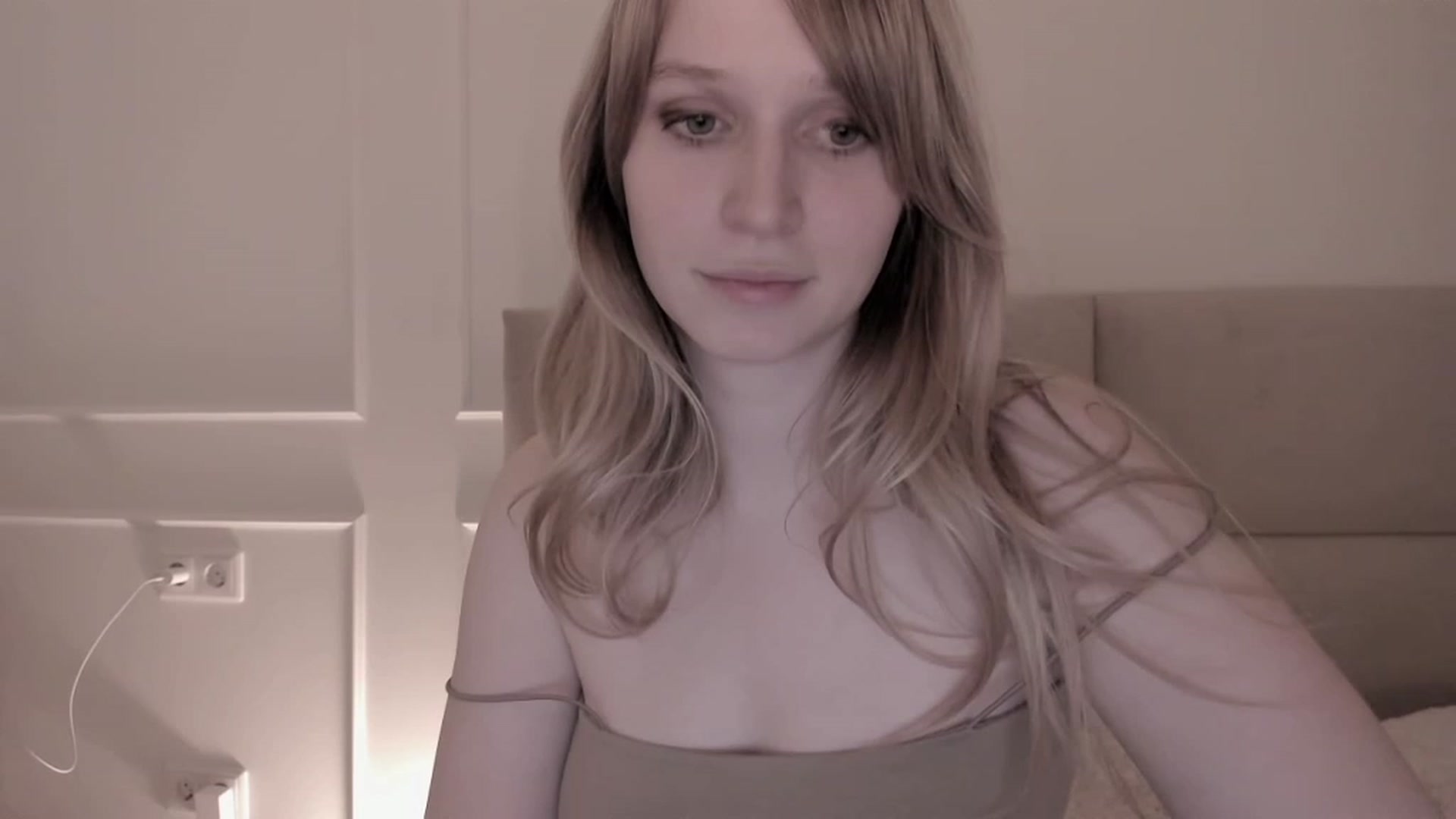 Gallery image thumbnail from Speculoos_'s myfreecams stream on, 02/26/2023, 21:06 image 17 of 20