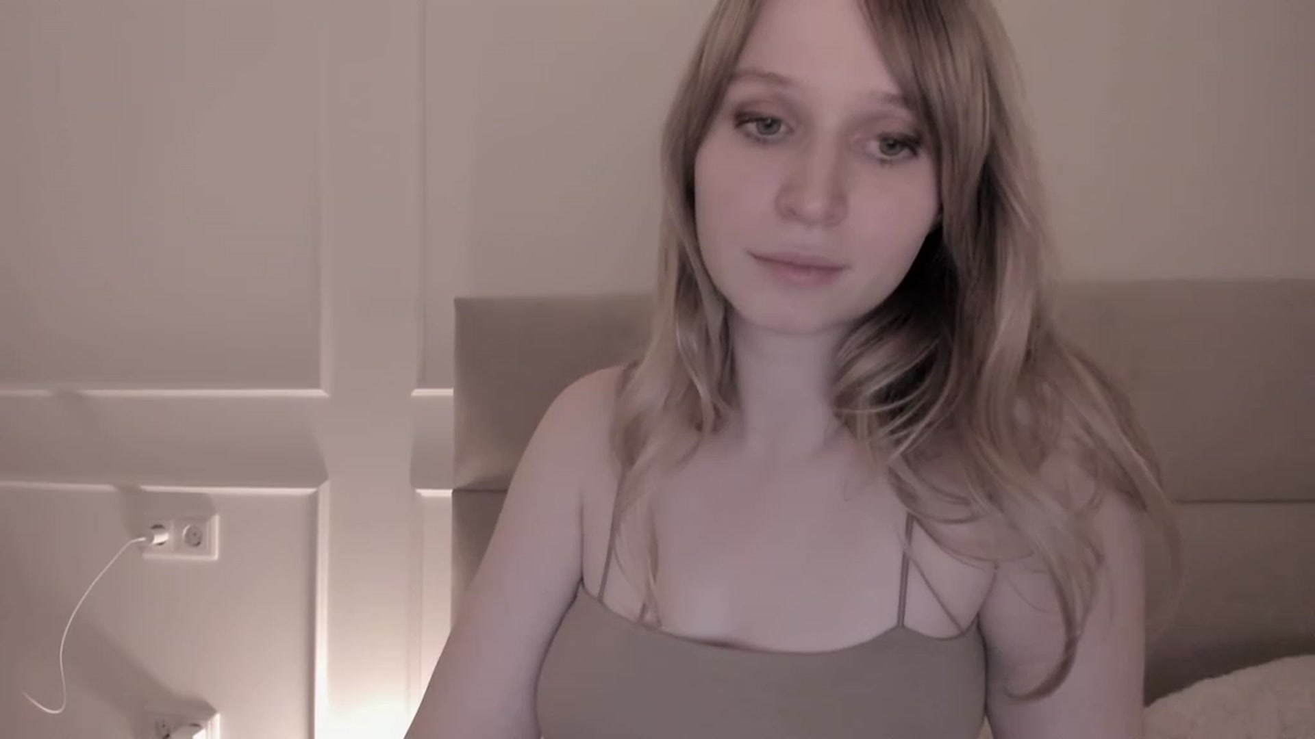 Gallery image thumbnail from Speculoos_'s myfreecams stream on, 02/26/2023, 21:06 image 19 of 20