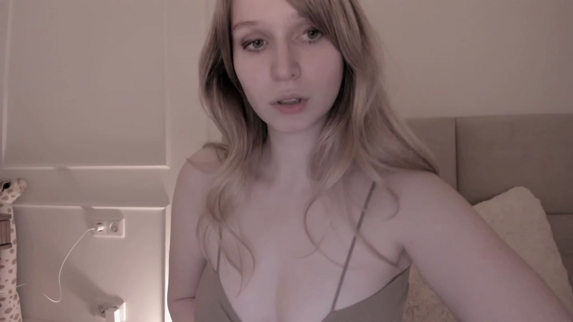 Gallery image thumbnail from Speculoos_'s myfreecams stream on, 02/26/2023, 21:06 image 2 of 20