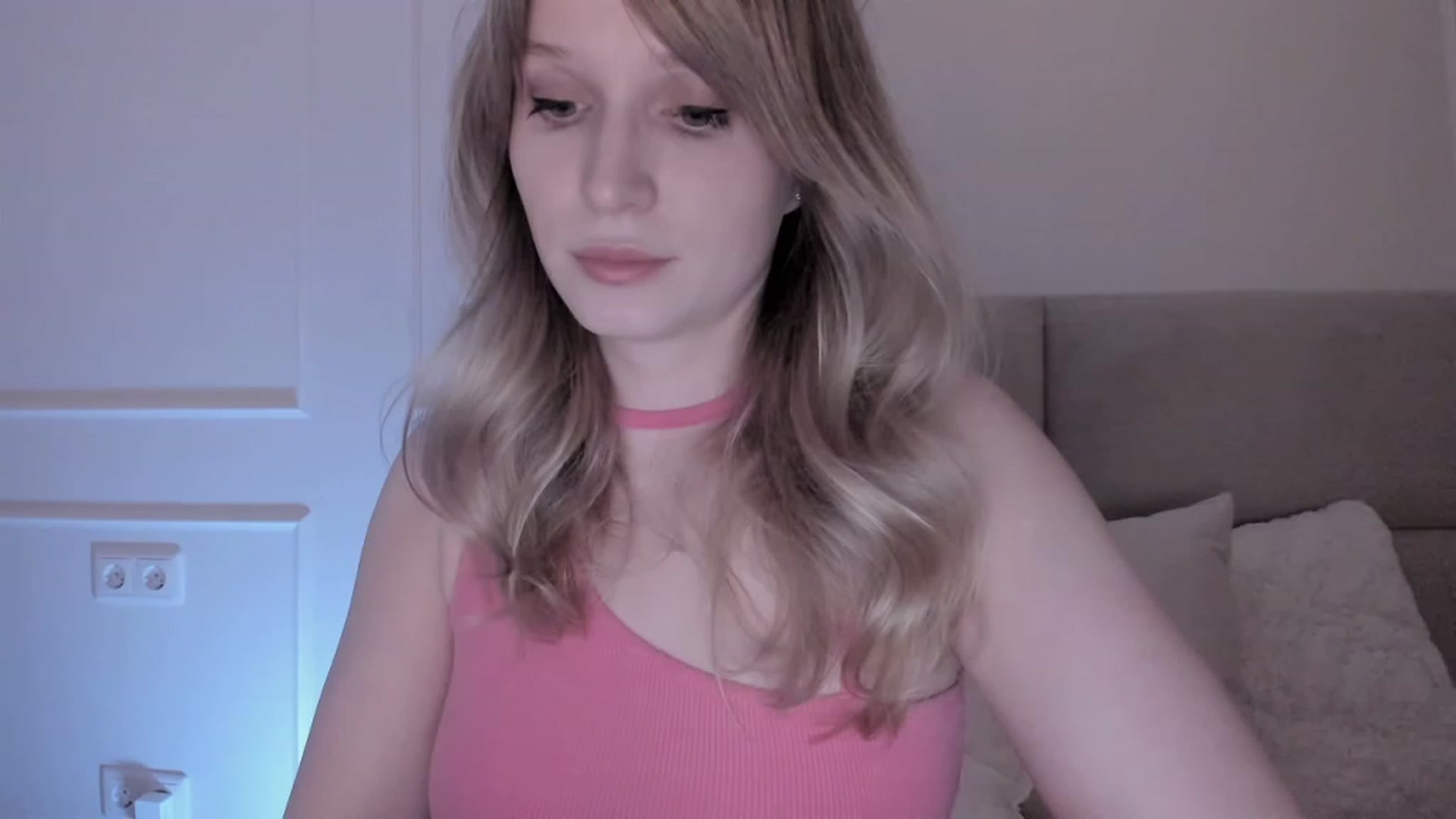 Gallery image thumbnail from Speculoos_'s myfreecams stream on, 03/06/2023, 21:21 image 1 of 20