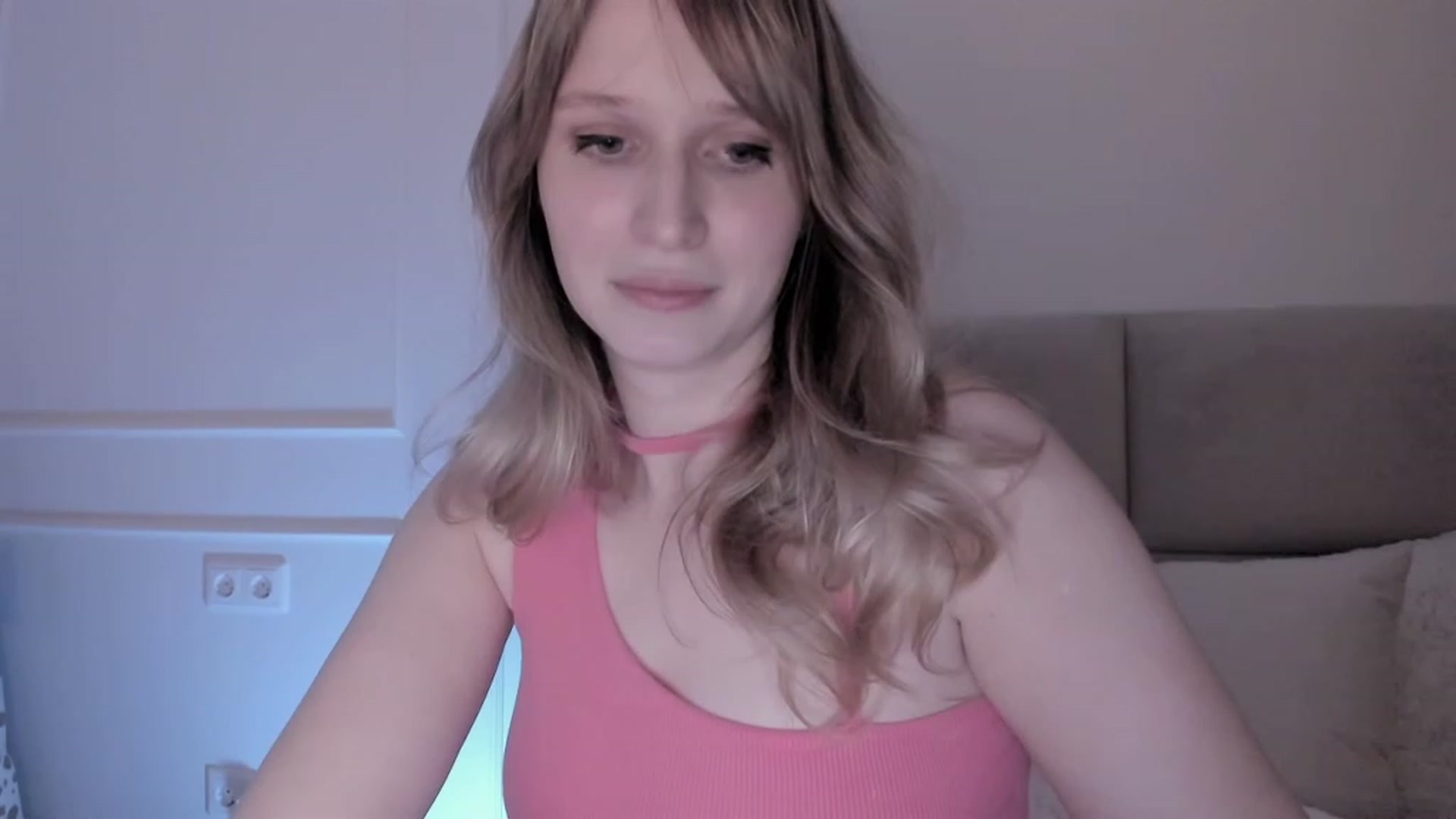 Gallery image thumbnail from Speculoos_'s myfreecams stream on, 03/06/2023, 21:21 image 10 of 20
