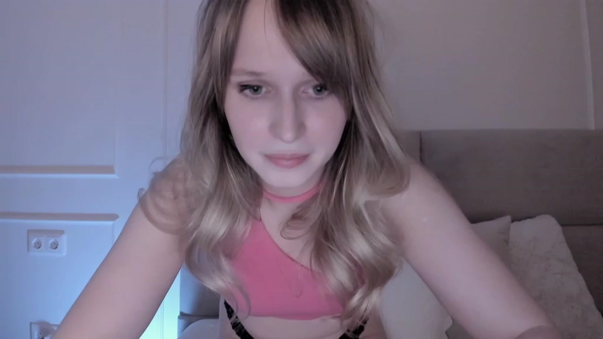 Gallery image thumbnail from Speculoos_'s myfreecams stream on, 03/06/2023, 21:21 image 5 of 20