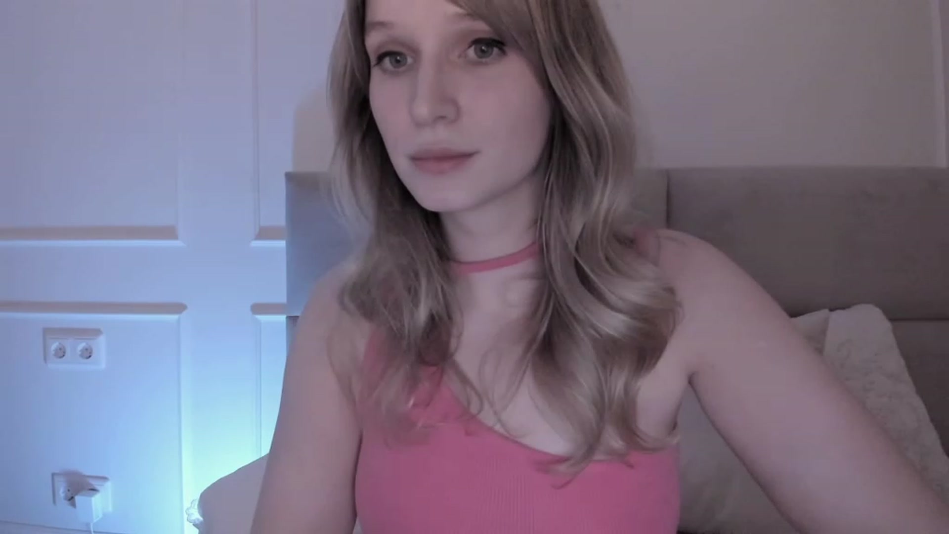 Gallery image thumbnail from Speculoos_'s myfreecams stream on, 03/06/2023, 21:21 image 8 of 20