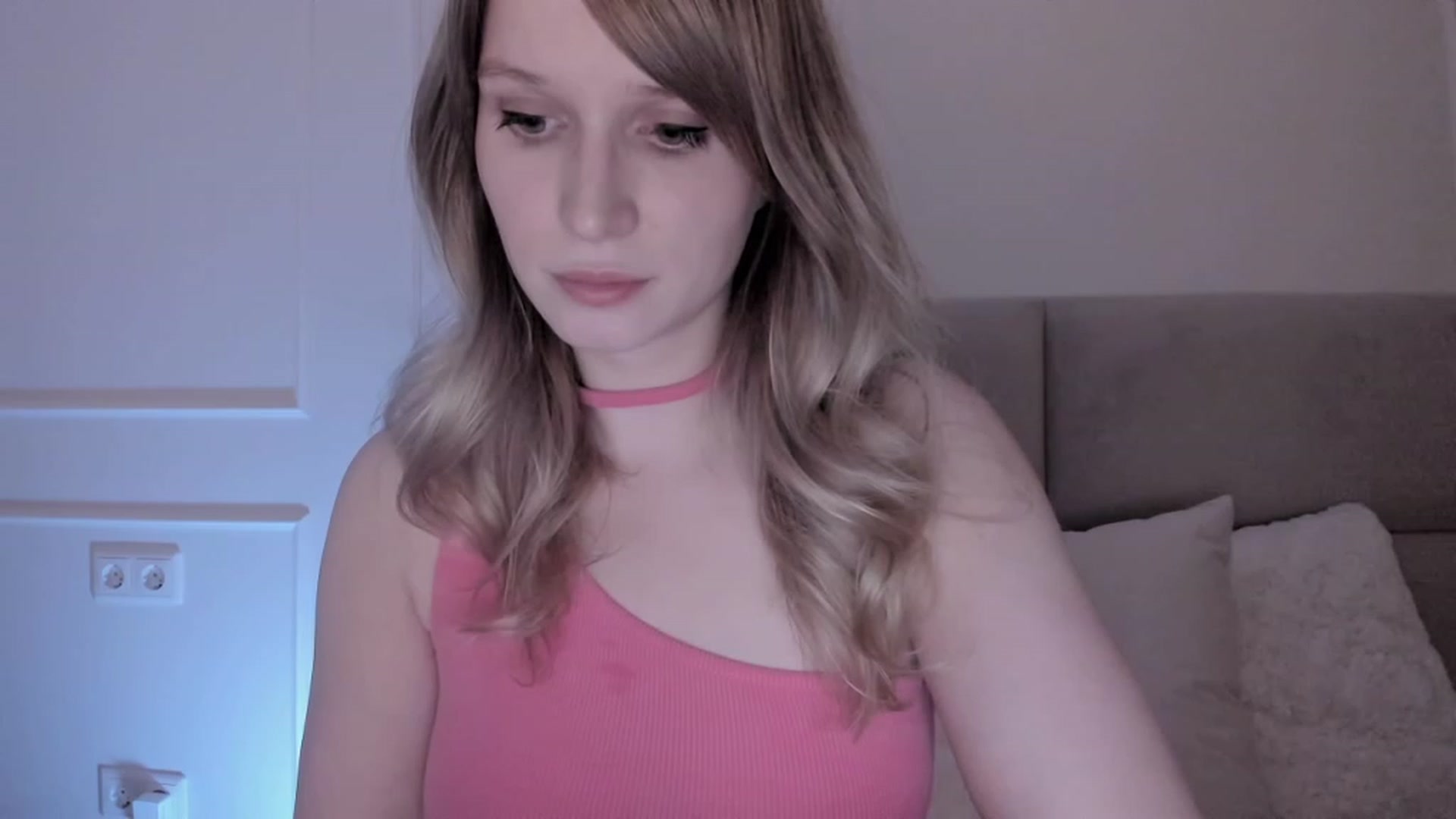 Gallery image thumbnail from Speculoos_'s myfreecams stream on, 03/06/2023, 21:21 image 2 of 20