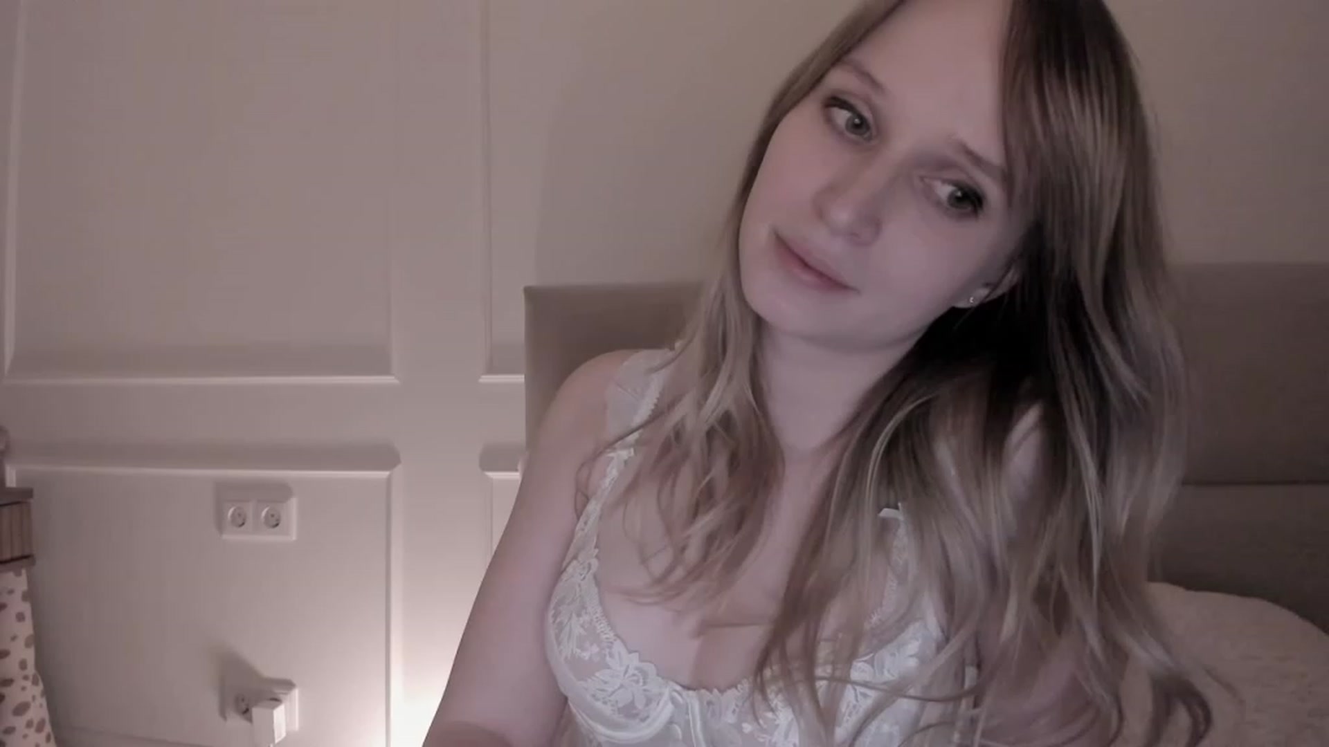 Gallery image thumbnail from Speculoos_'s myfreecams stream on, 03/07/2023, 21:27 image 3 of 20
