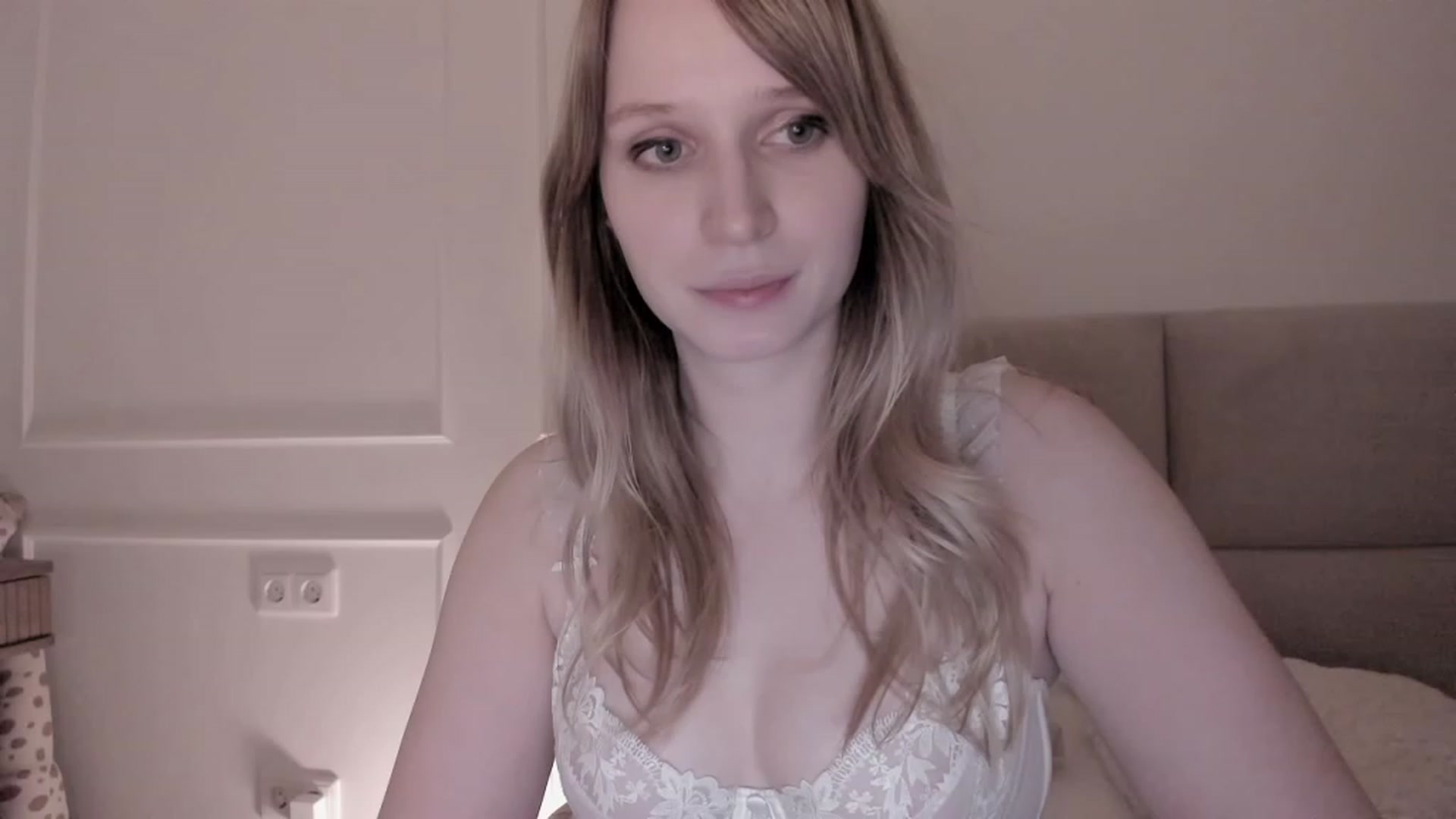 Gallery image thumbnail from Speculoos_'s myfreecams stream on, 03/07/2023, 21:27 image 4 of 20