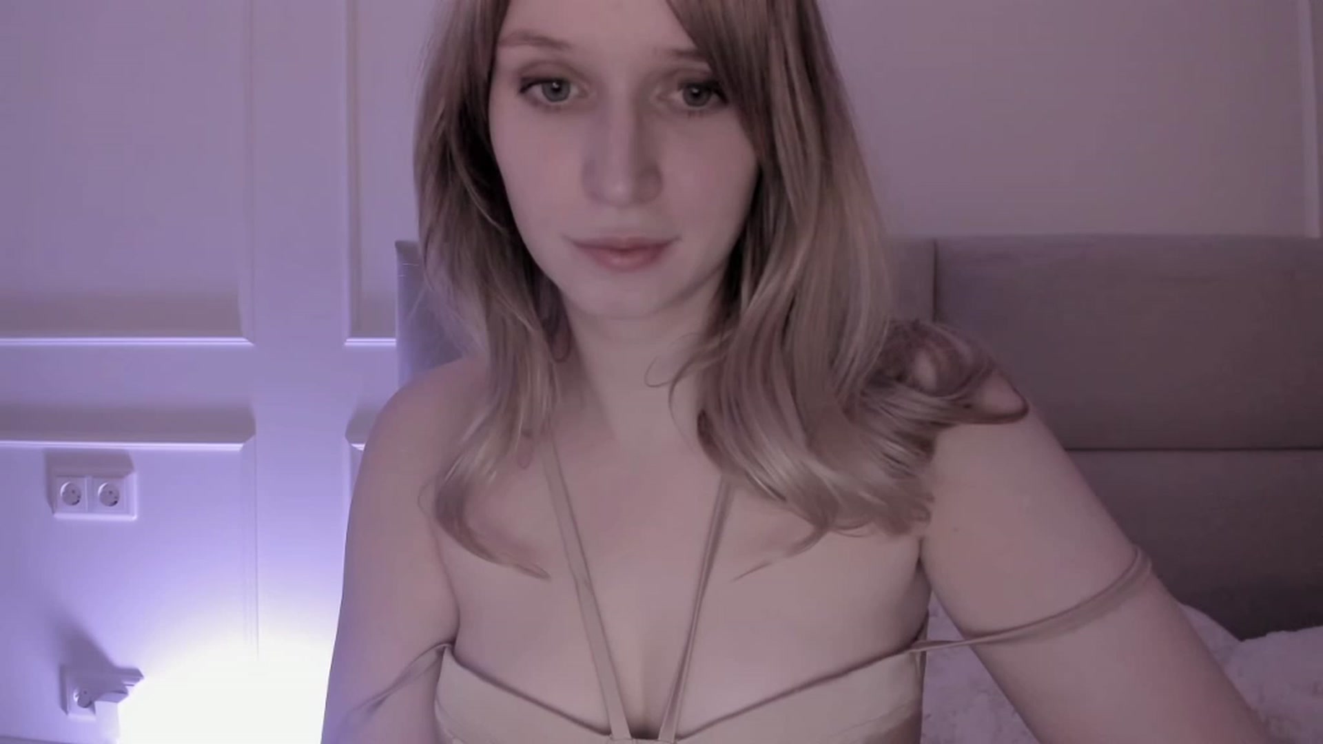 Gallery image thumbnail from Speculoos_'s myfreecams stream on, 03/12/2023, 21:13 image 15 of 20