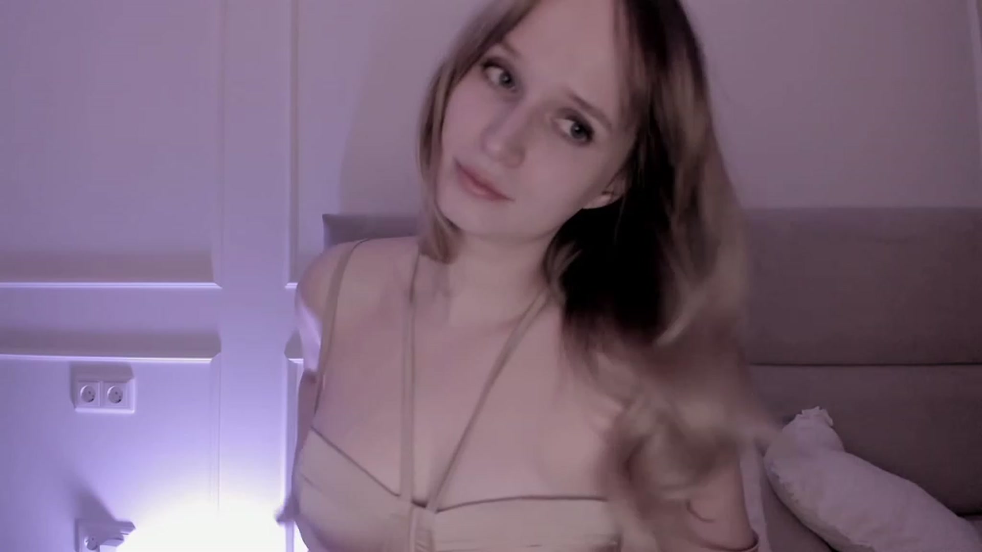 Gallery image thumbnail from Speculoos_'s myfreecams stream on, 03/12/2023, 21:13 image 7 of 20