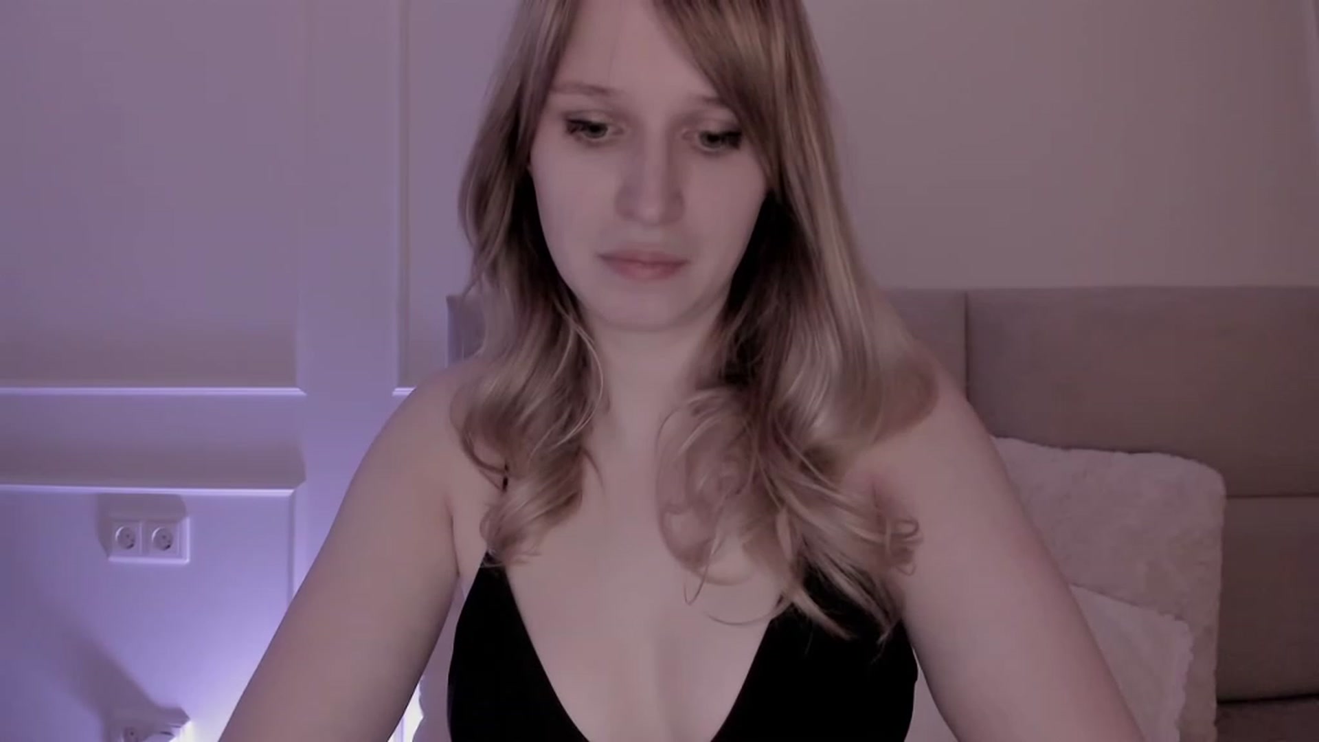 Gallery image thumbnail from Speculoos_'s myfreecams stream on, 03/15/2023, 20:51 image 5 of 20
