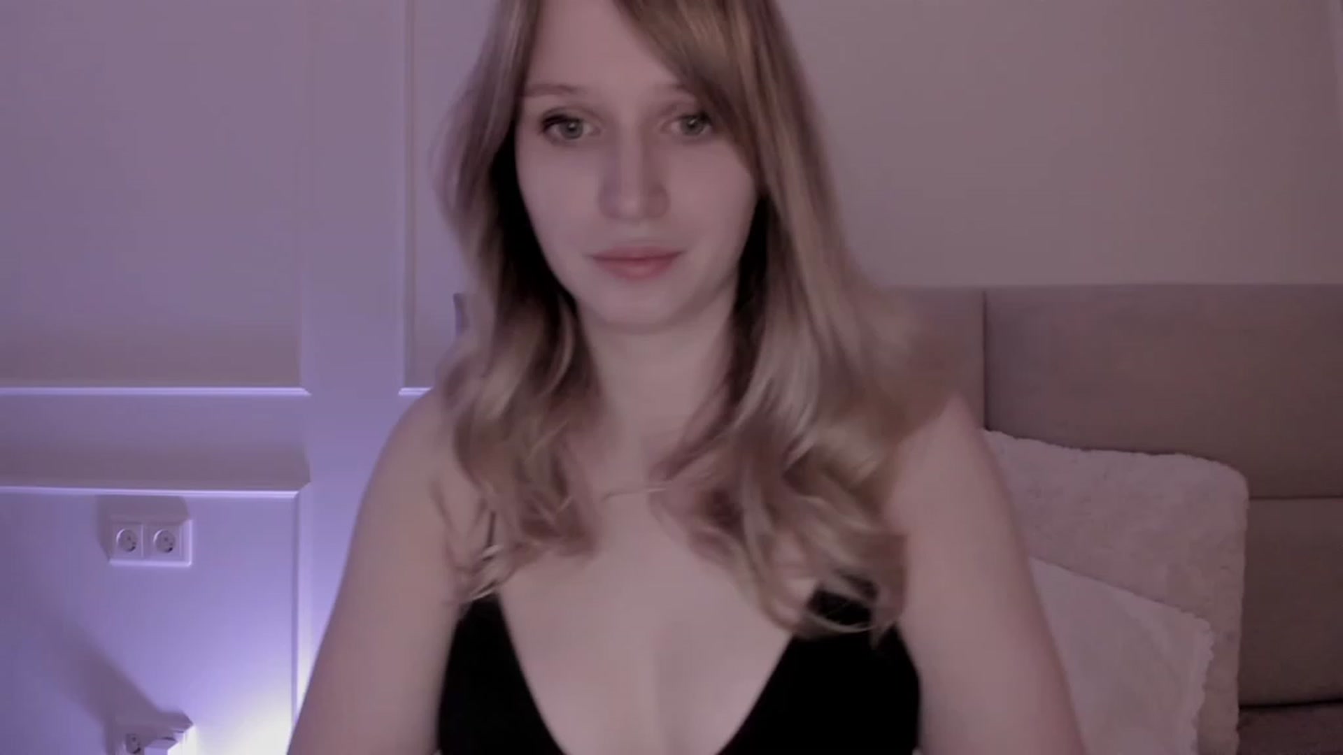 Gallery image thumbnail from Speculoos_'s myfreecams stream on, 03/15/2023, 20:51 image 2 of 20