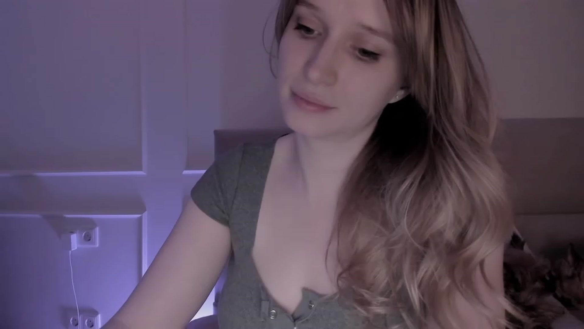 Gallery image thumbnail from Speculoos_'s myfreecams stream on, 04/21/2023, 20:55 image 9 of 20