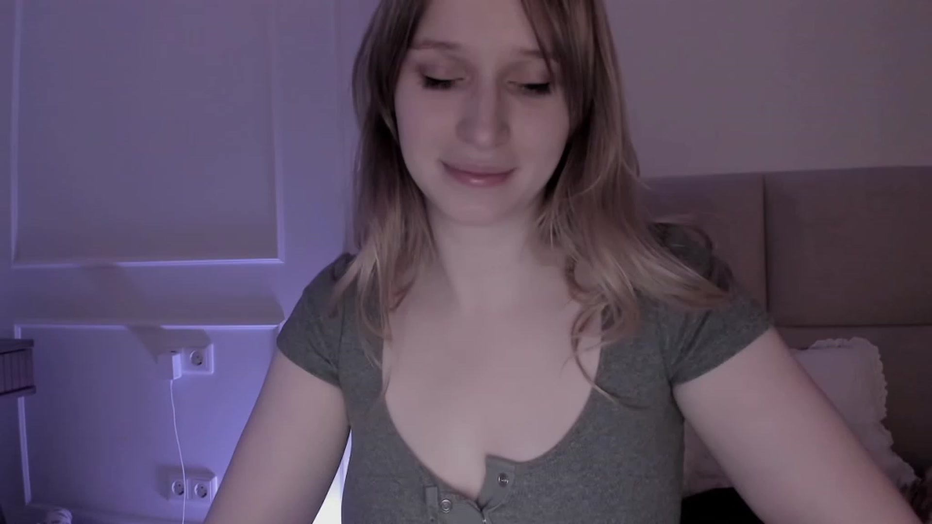 Gallery image thumbnail from Speculoos_'s myfreecams stream on, 04/21/2023, 20:55 image 7 of 20