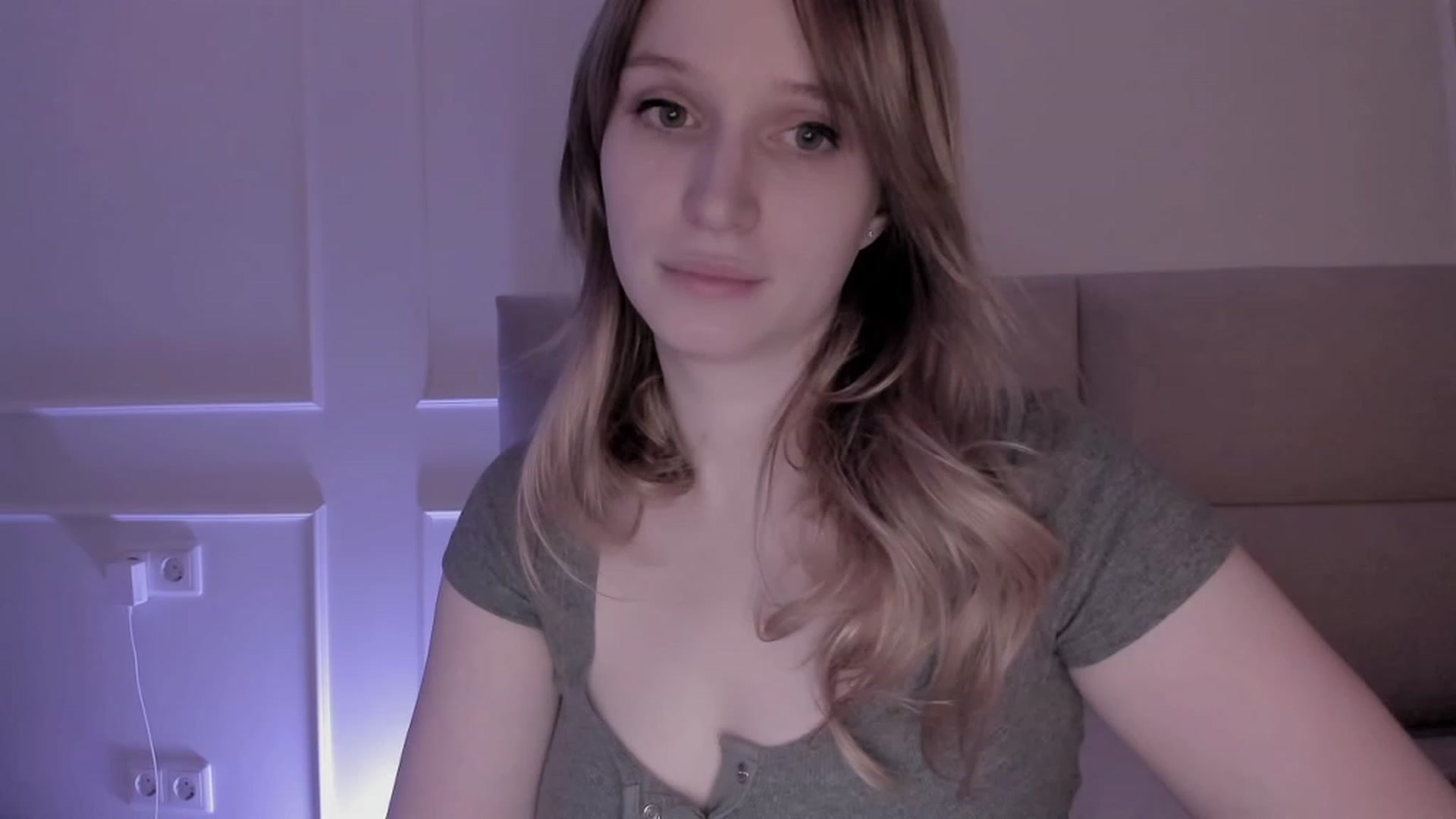 Gallery image thumbnail from Speculoos_'s myfreecams stream on, 04/21/2023, 20:55 image 15 of 20