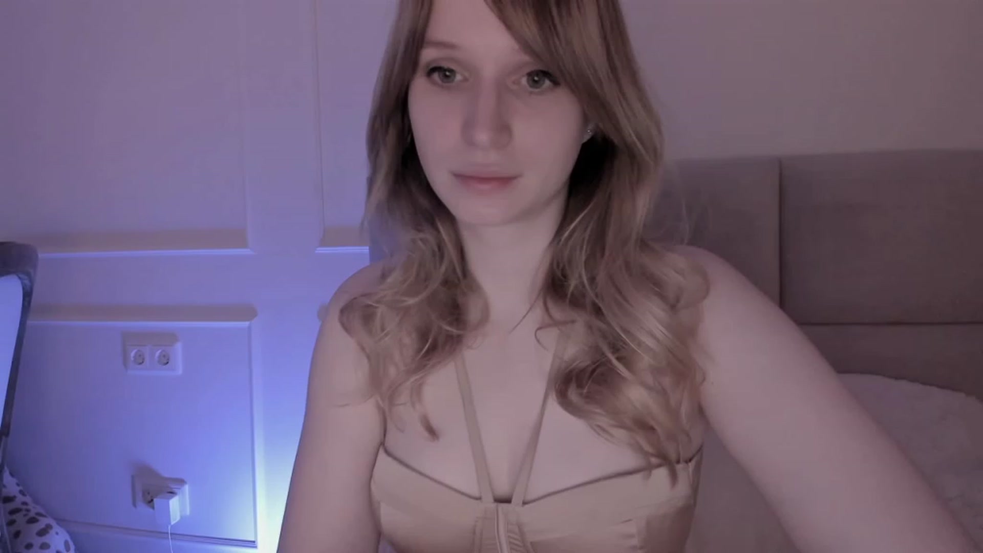 Gallery image thumbnail from Speculoos_'s myfreecams stream on, 04/24/2023, 20:54 image 3 of 20
