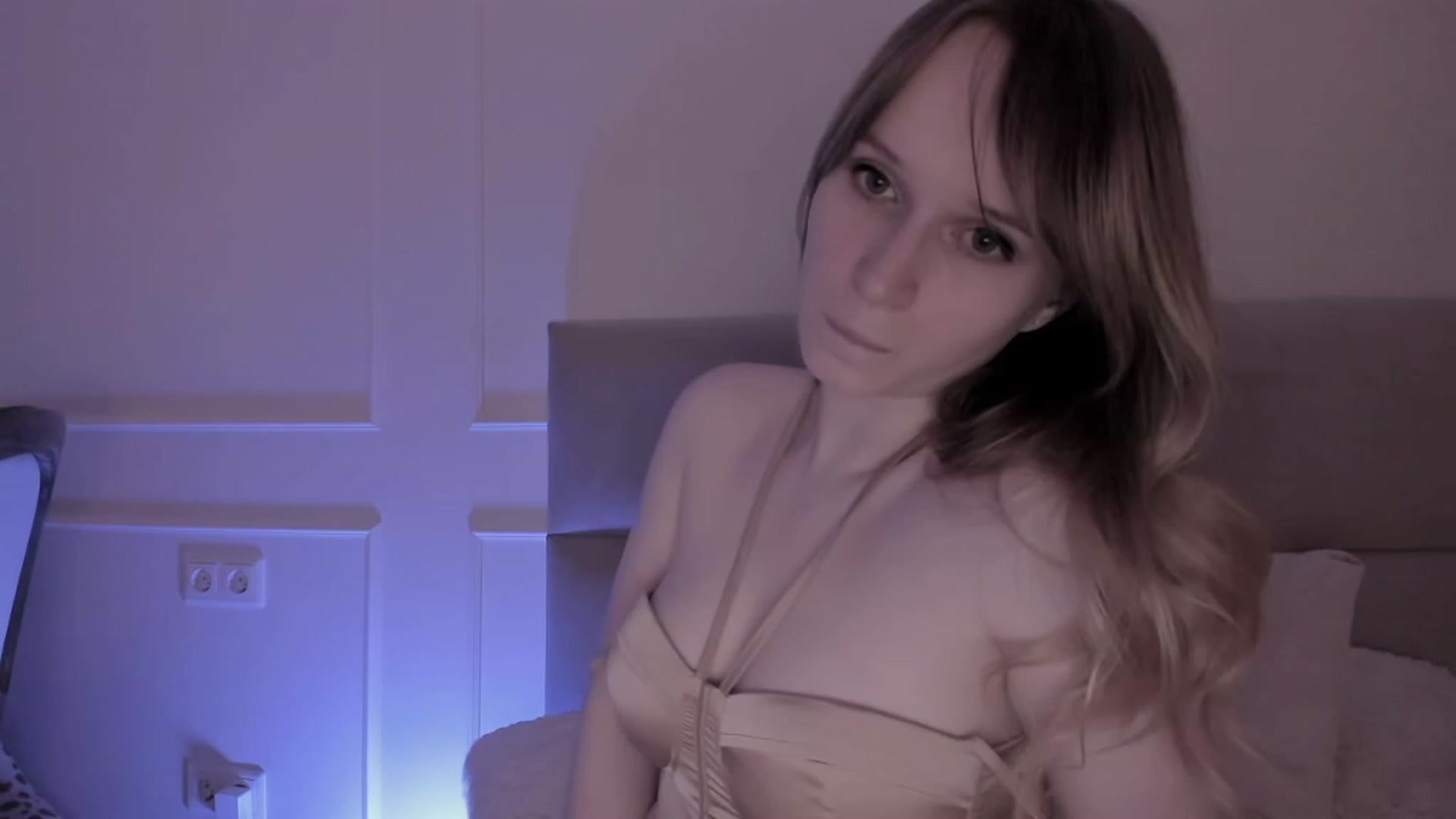 Gallery image thumbnail from Speculoos_'s myfreecams stream on, 04/24/2023, 20:54 image 9 of 20