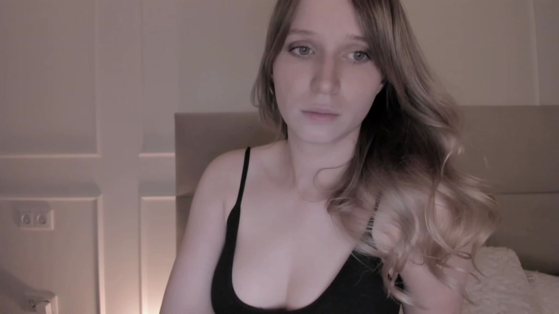 Gallery image thumbnail from Speculoos_'s myfreecams stream on, 05/02/2023, 20:14 image 6 of 20