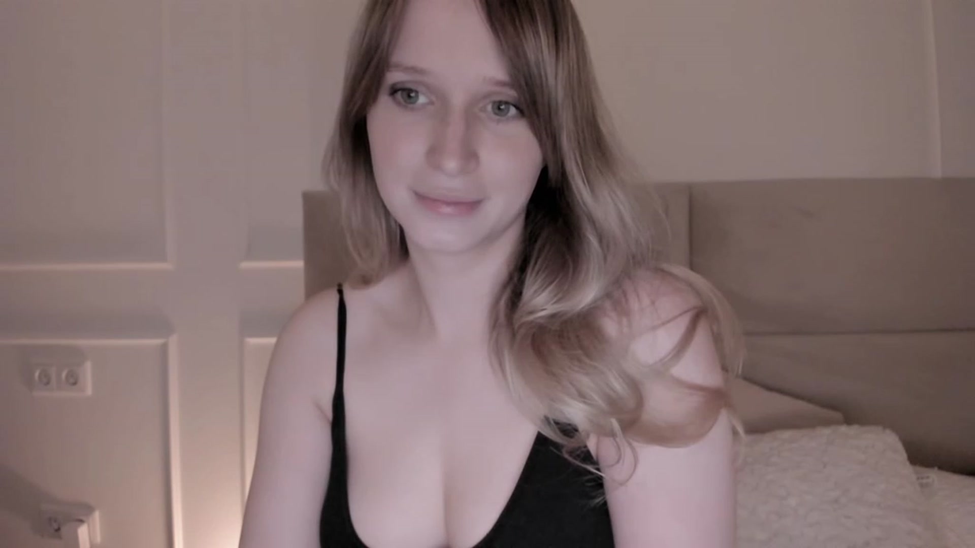Gallery image thumbnail from Speculoos_'s myfreecams stream on, 05/02/2023, 20:14 image 11 of 20