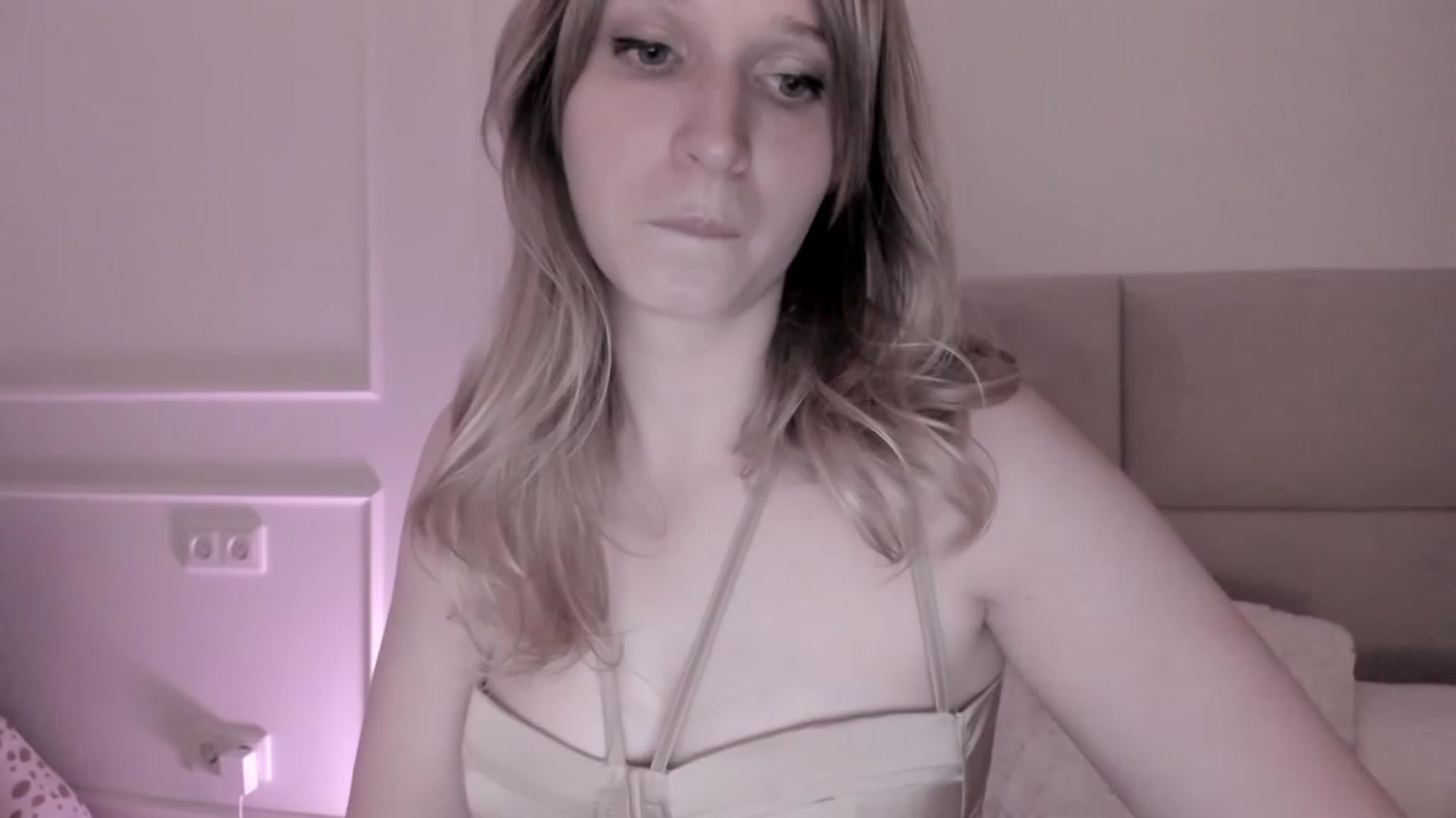 Gallery image thumbnail from Speculoos_'s myfreecams stream on, 05/10/2023, 19:50 image 18 of 20
