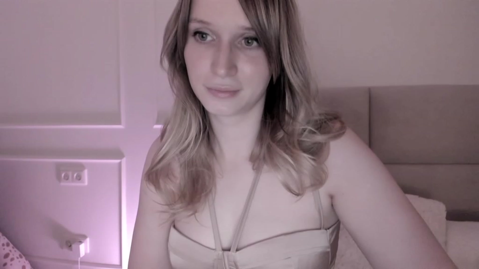 Gallery image thumbnail from Speculoos_'s myfreecams stream on, 05/10/2023, 19:50 image 19 of 20