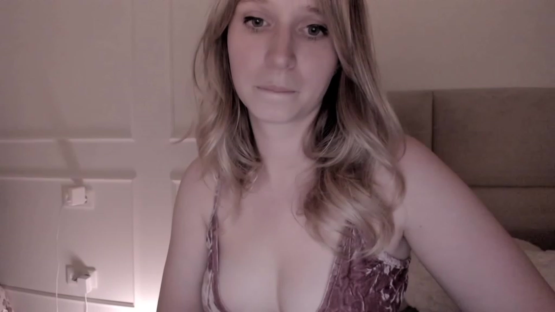 Gallery image thumbnail from Speculoos_'s myfreecams stream on, 05/30/2023, 20:20 image 19 of 20