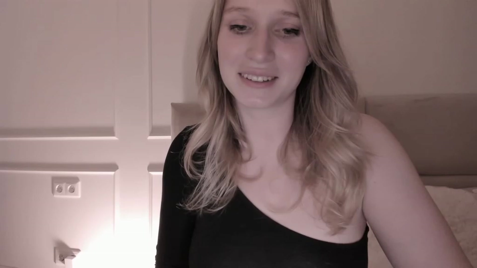 Gallery image thumbnail from Speculoos_'s myfreecams stream on, 05/31/2023, 20:44 image 13 of 20
