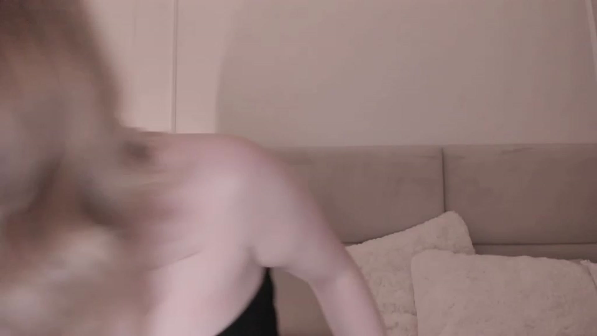 Gallery image thumbnail from Speculoos_'s myfreecams stream on, 05/31/2023, 20:44 image 7 of 20