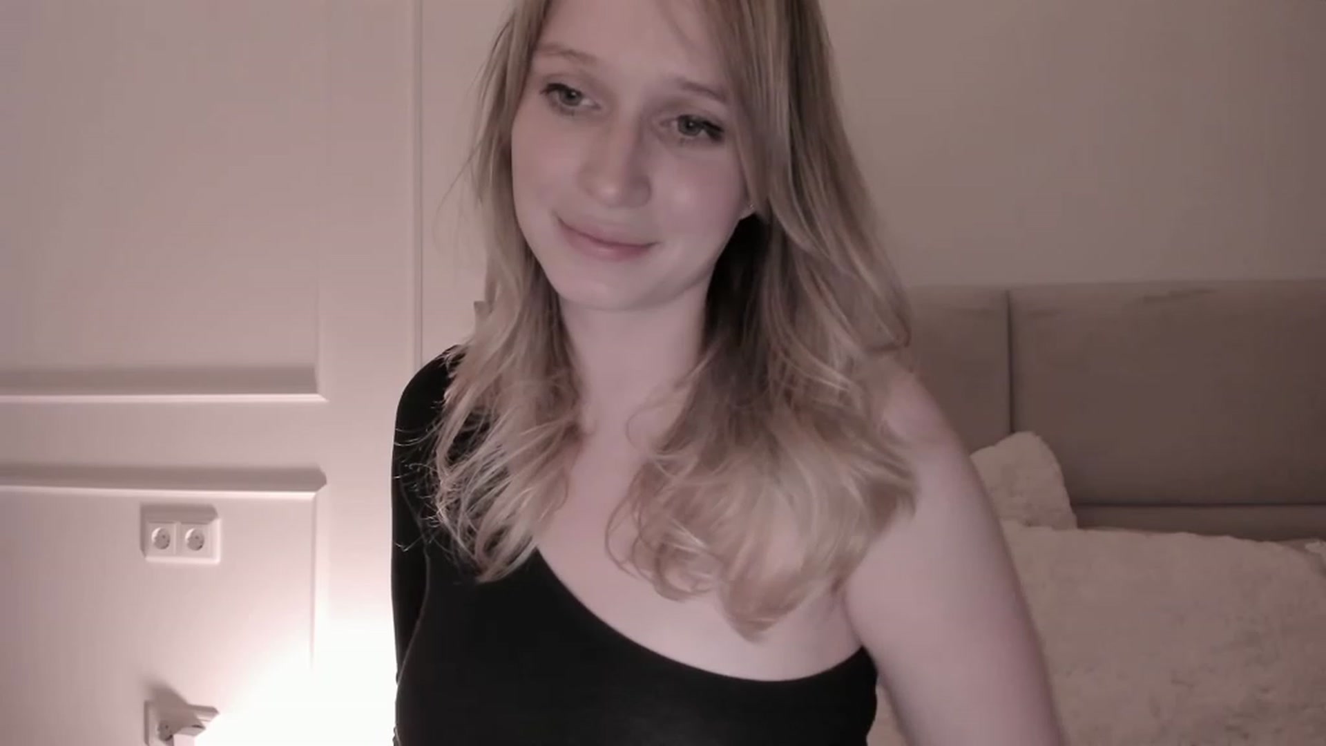 Gallery image thumbnail from Speculoos_'s myfreecams stream on, 05/31/2023, 20:44 image 11 of 20