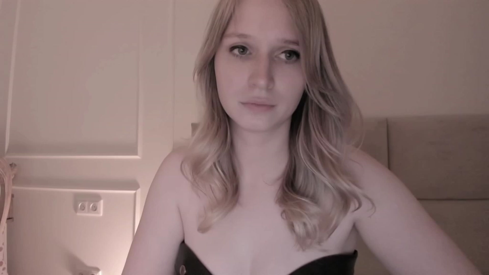 Gallery image thumbnail from Speculoos_'s myfreecams stream on, 06/08/2023, 20:26 image 1 of 20