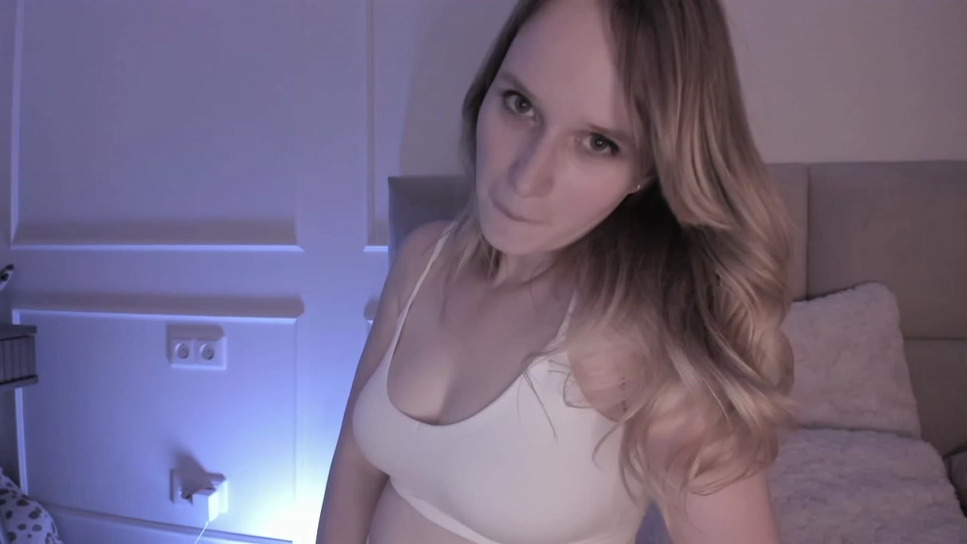 Gallery image thumbnail from Speculoos_'s myfreecams stream on, 07/17/2023, 20:50 image 14 of 20