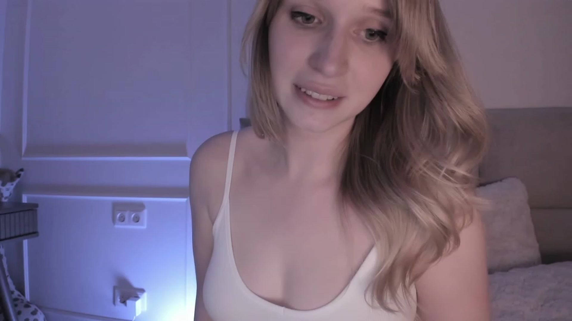 Gallery image thumbnail from Speculoos_'s myfreecams stream on, 07/17/2023, 20:50 image 3 of 20