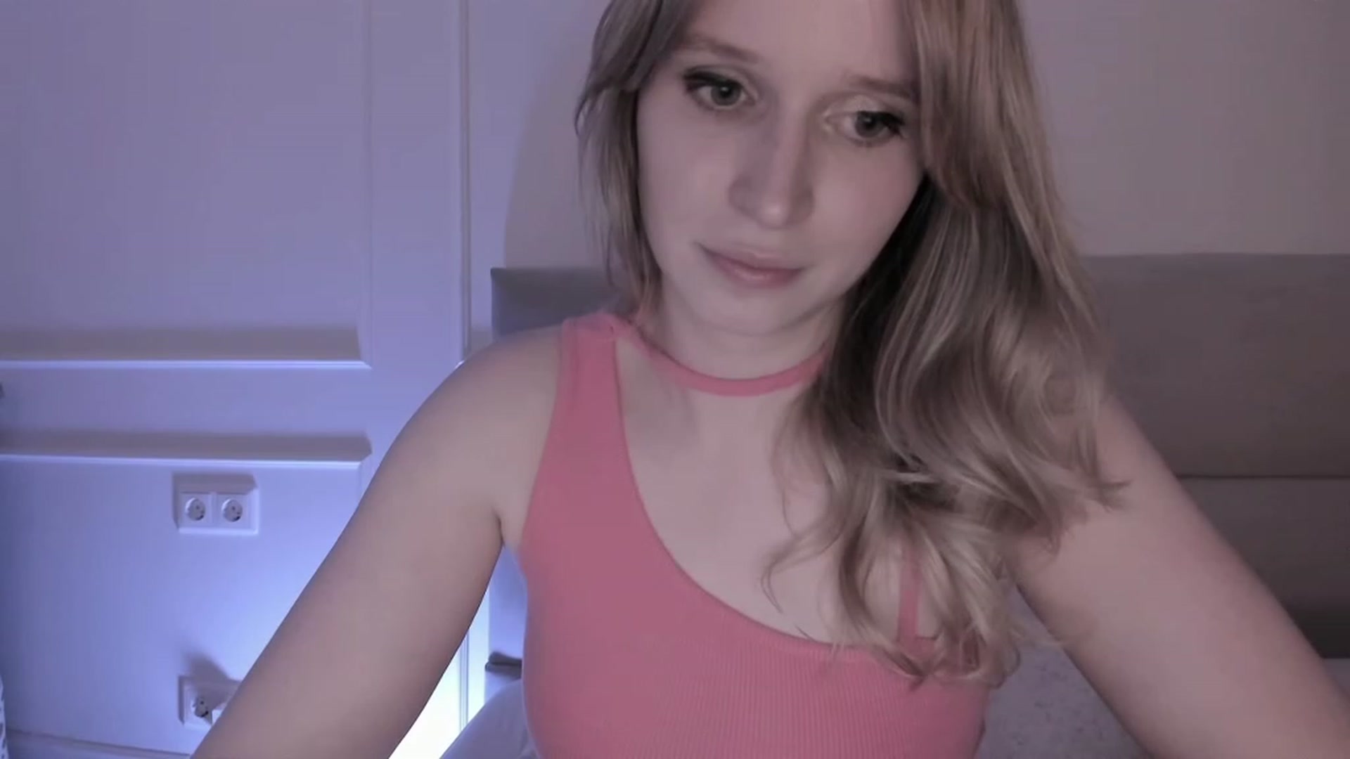 Gallery image thumbnail from Speculoos_'s myfreecams stream on, 07/18/2023, 20:09 image 9 of 20