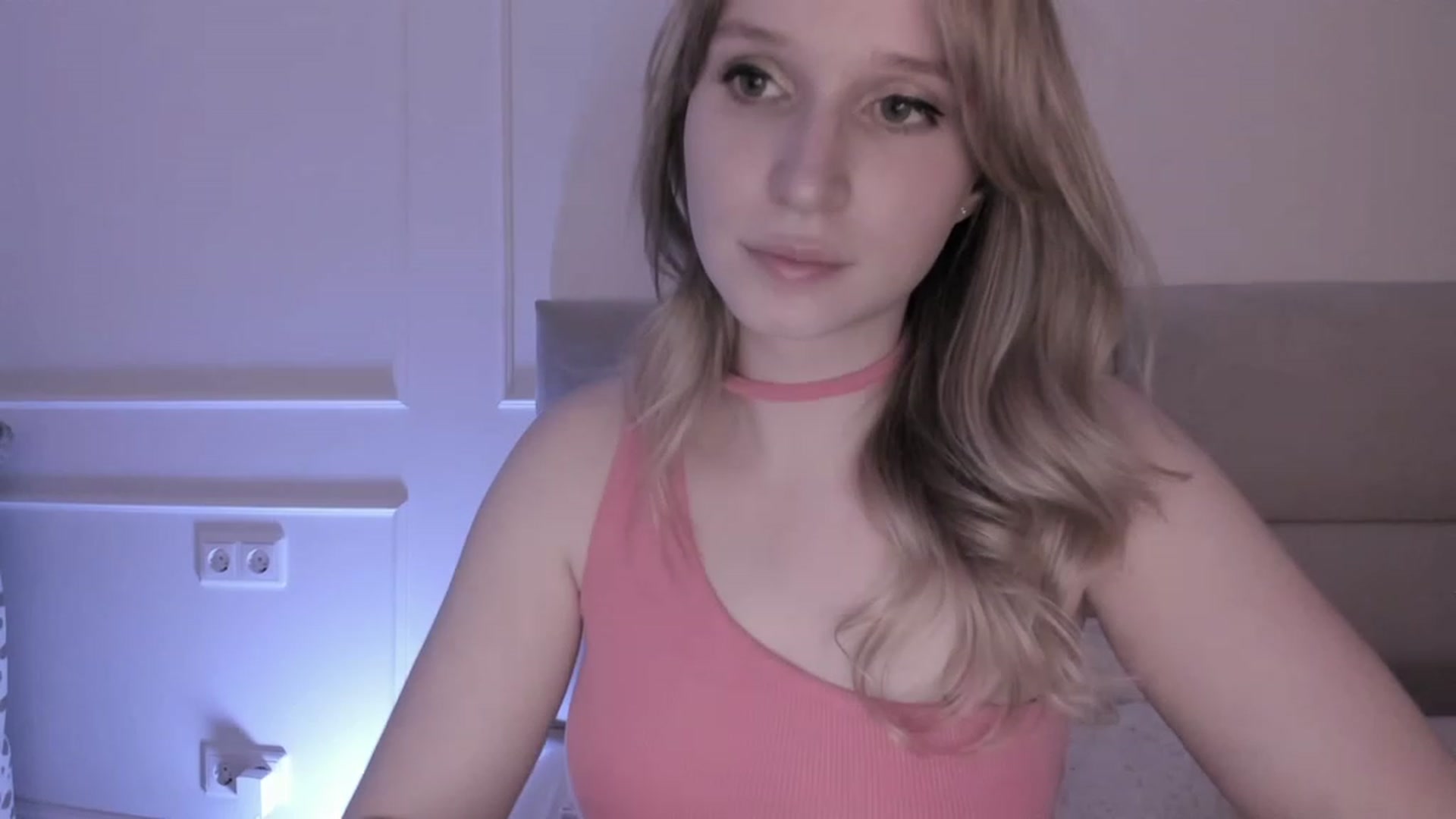 Gallery image thumbnail from Speculoos_'s myfreecams stream on, 07/18/2023, 20:09 image 13 of 20