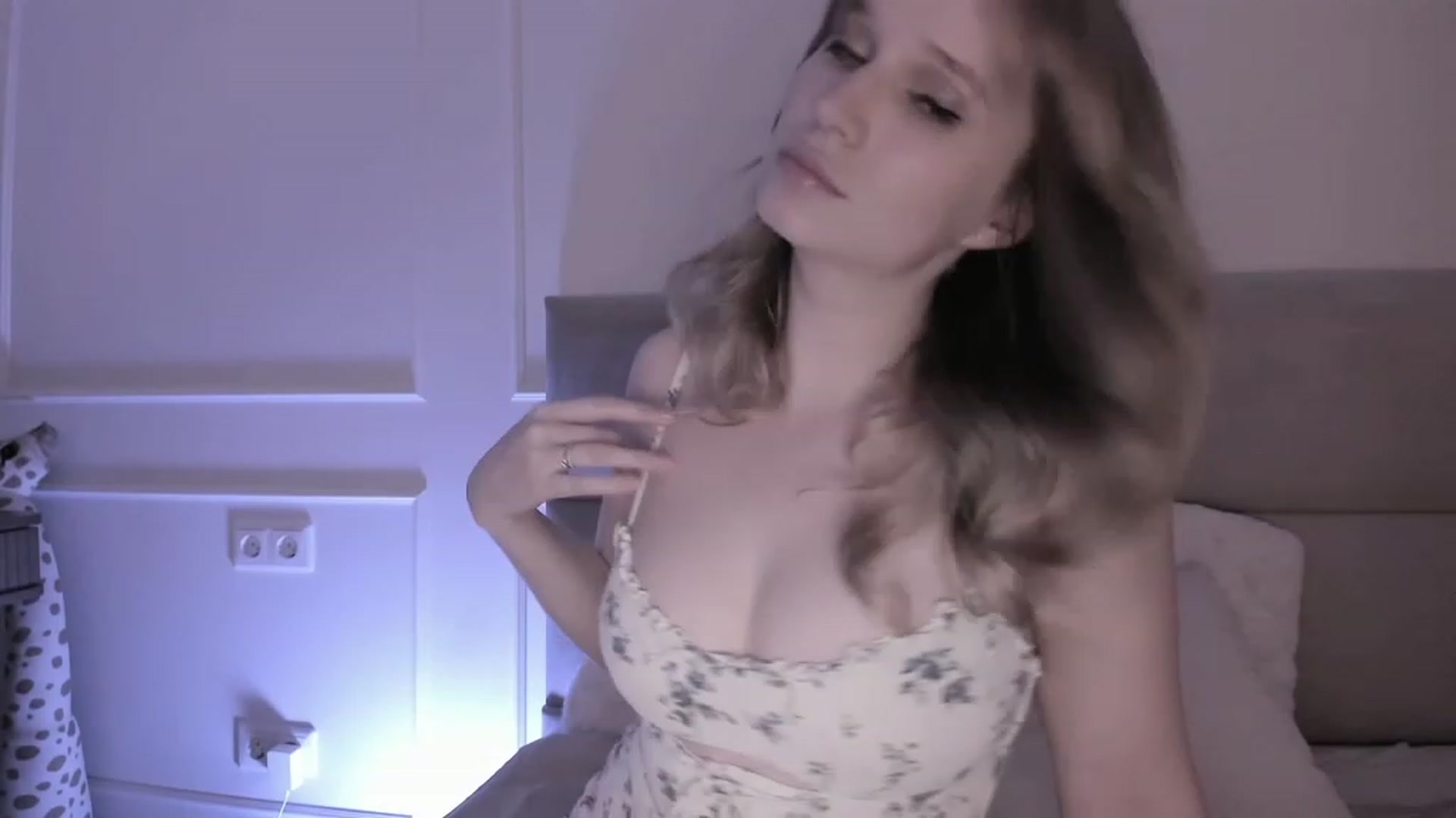 Gallery image thumbnail from Speculoos_'s myfreecams stream on, 07/19/2023, 20:37 image 3 of 20
