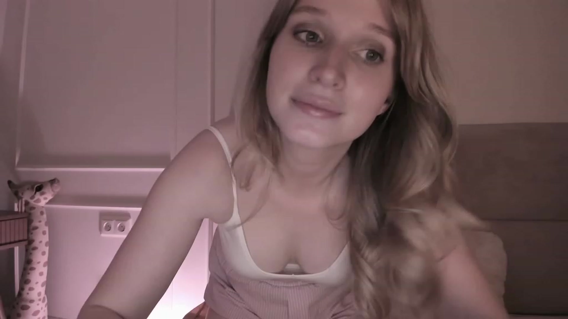 Gallery image thumbnail from Speculoos_'s myfreecams stream on, 07/26/2023, 20:02 image 3 of 20