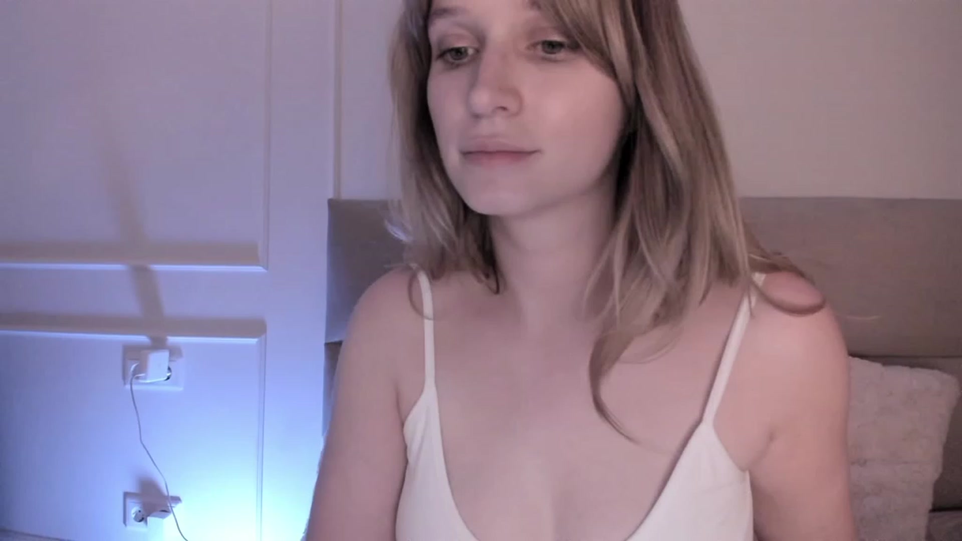 Gallery image thumbnail from Speculoos_'s myfreecams stream on, 08/18/2023, 19:41 image 18 of 20