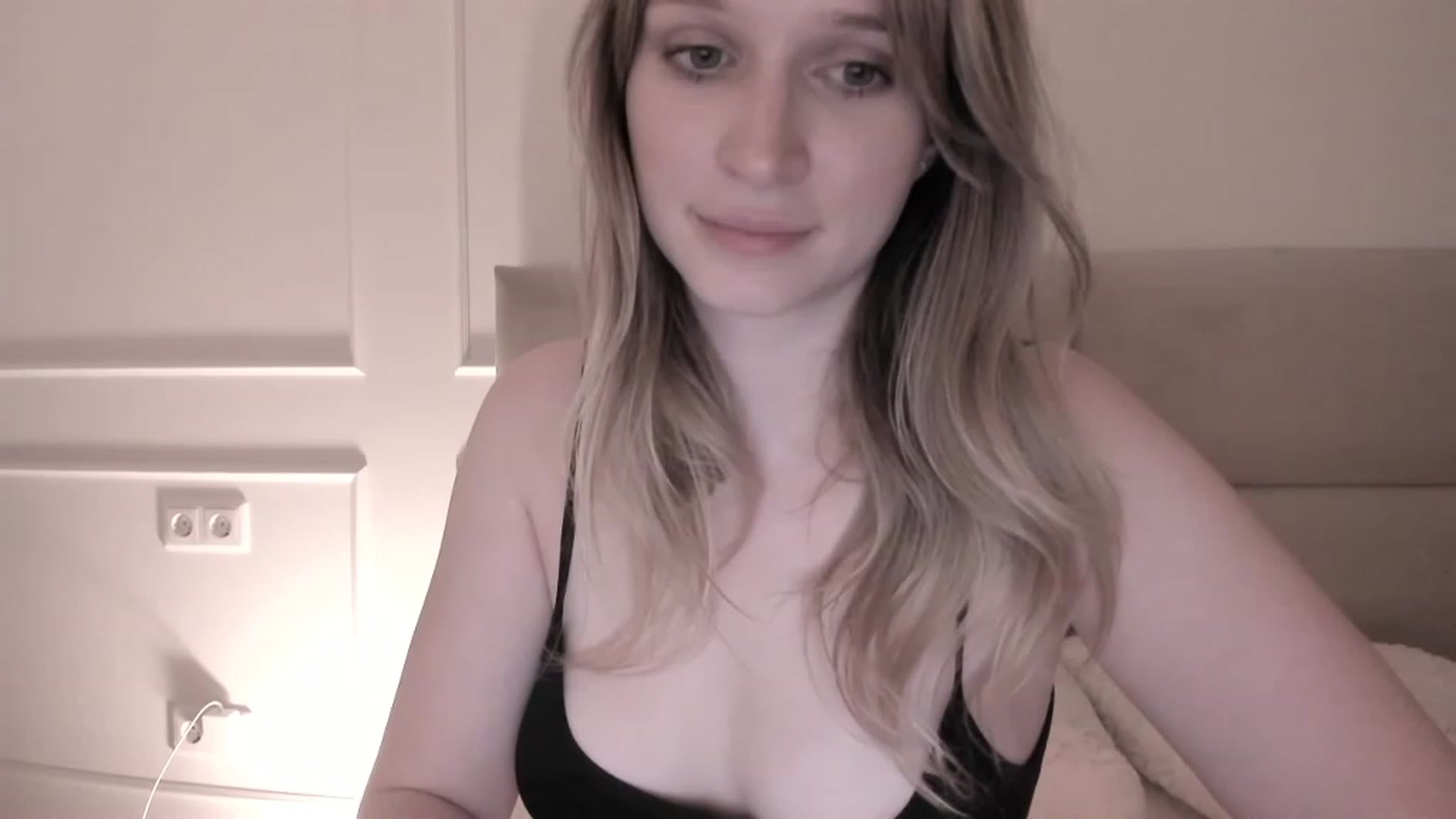 Gallery image thumbnail from Speculoos_'s myfreecams stream on, 09/24/2023, 21:26 image 9 of 20