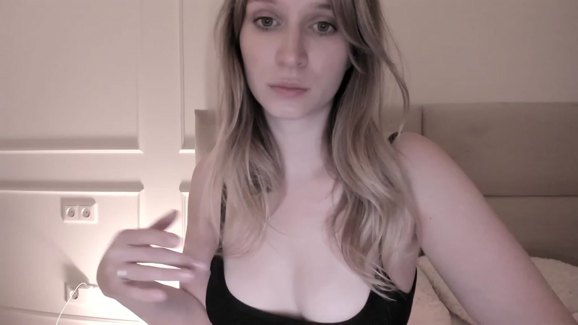 Gallery image thumbnail from Speculoos_'s myfreecams stream on, 09/24/2023, 21:26 image 8 of 20