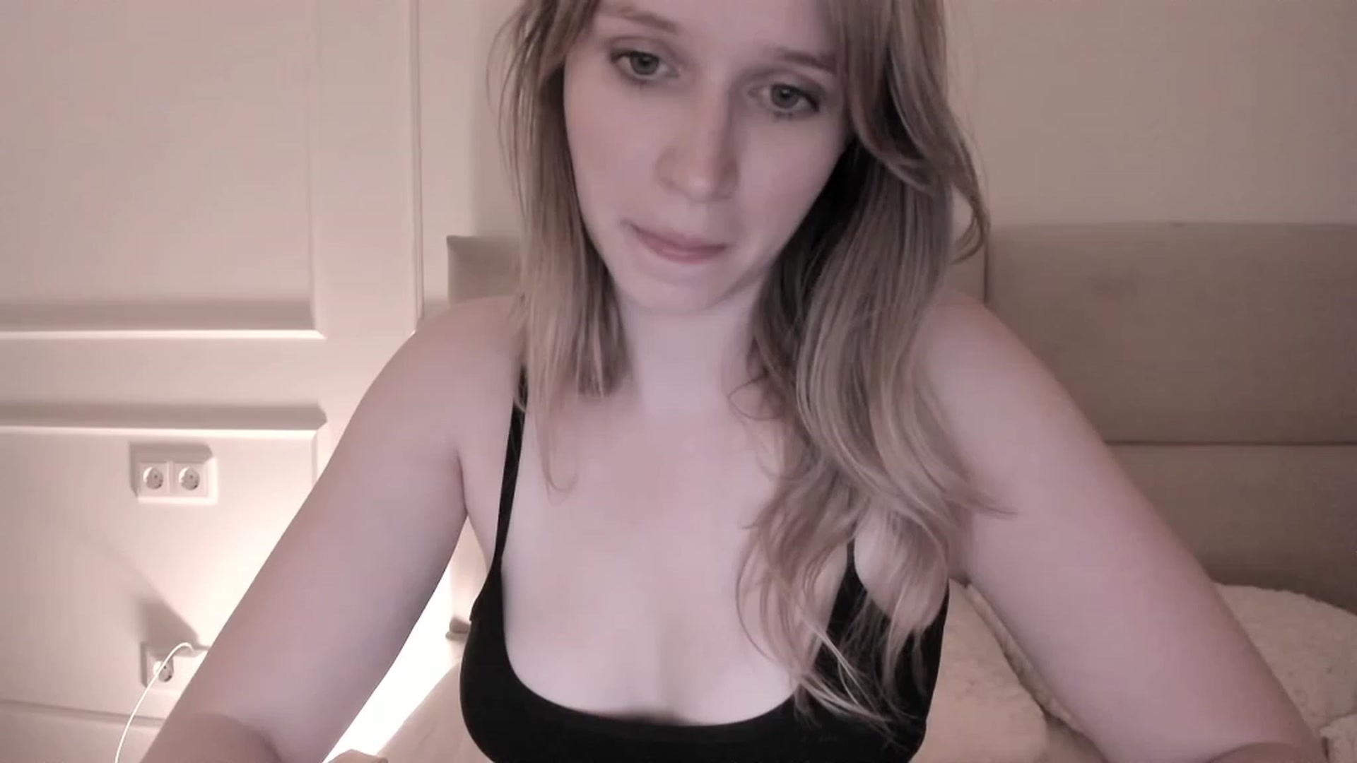 Gallery image thumbnail from Speculoos_'s myfreecams stream on, 09/24/2023, 21:26 image 5 of 20