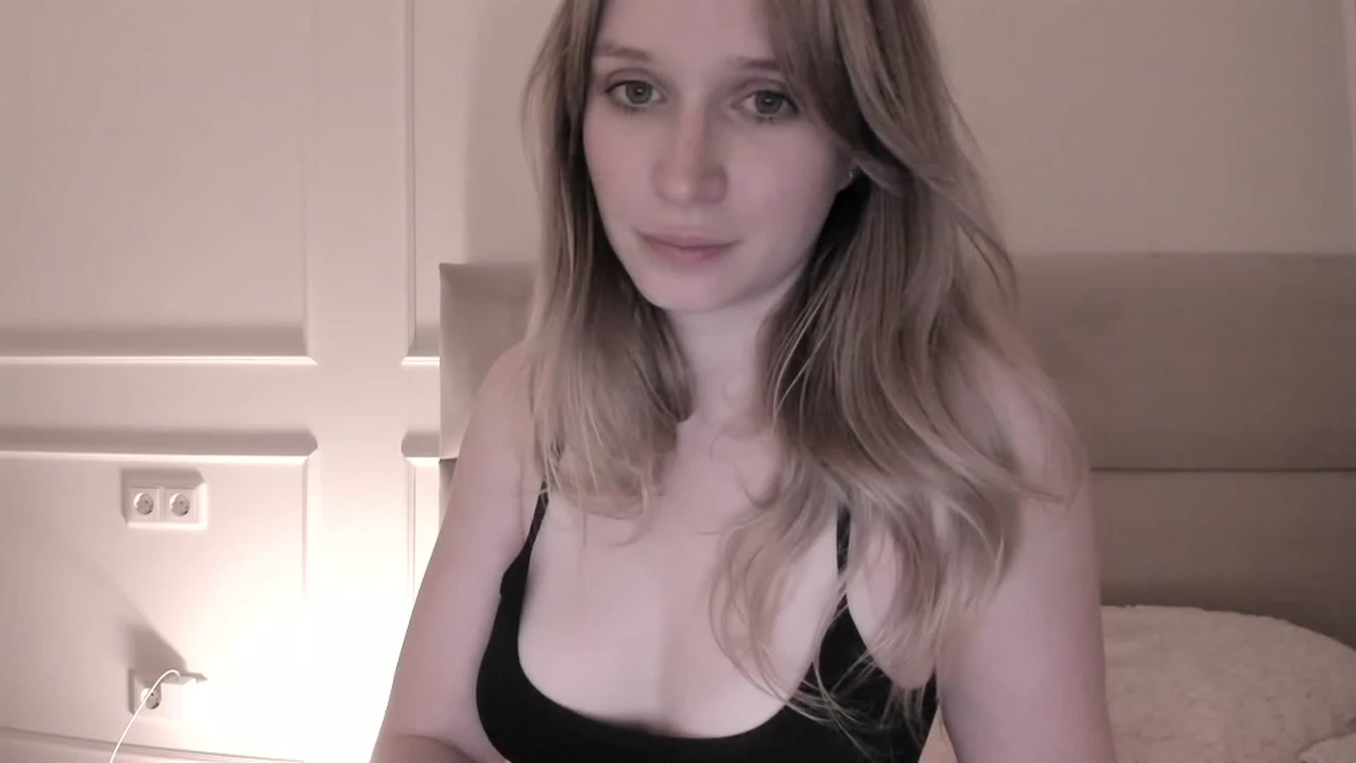Gallery image thumbnail from Speculoos_'s myfreecams stream on, 09/24/2023, 21:26 image 6 of 20