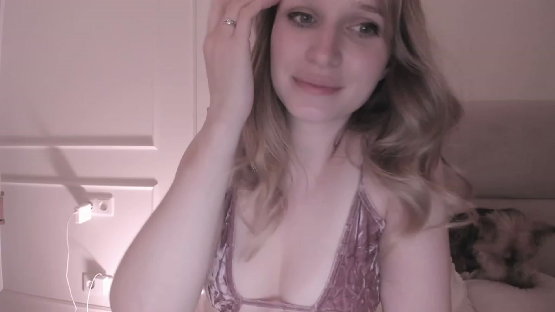 Gallery image thumbnail from Speculoos_'s myfreecams stream on, 09/26/2023, 20:40 image 4 of 20