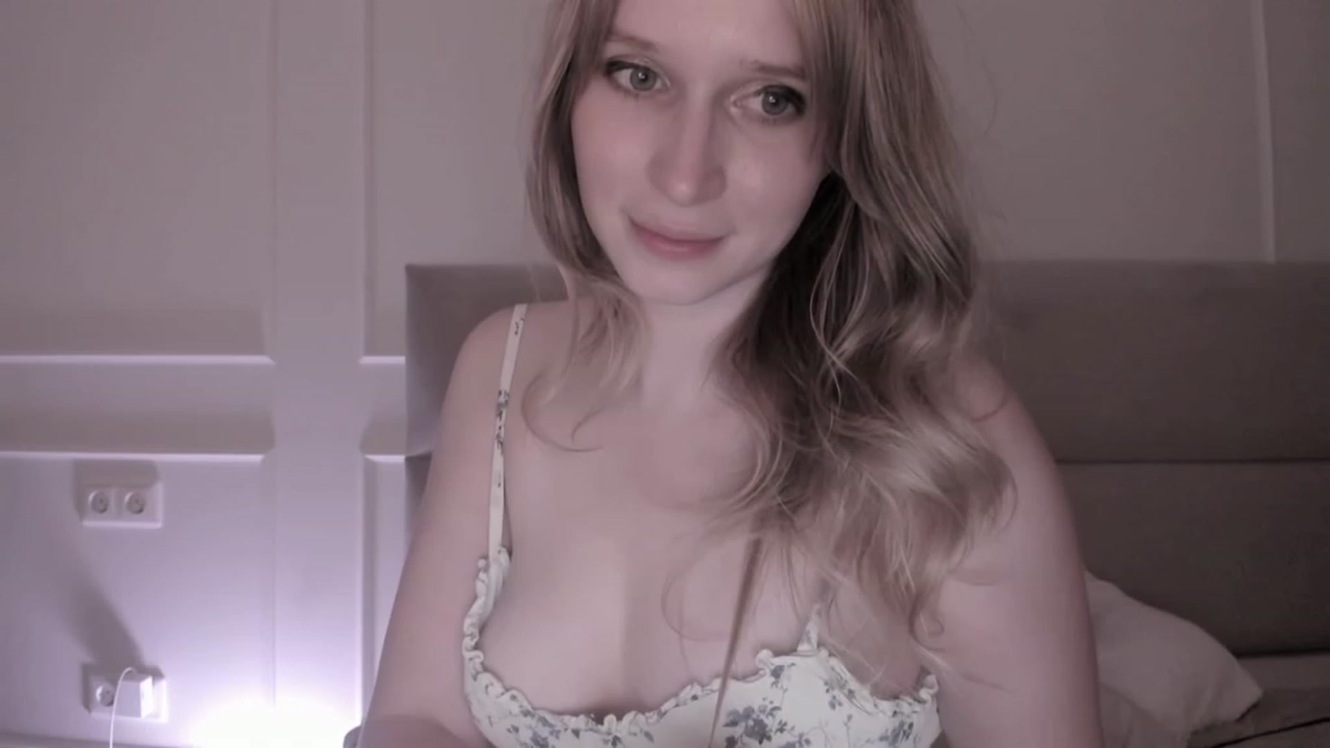 Gallery image thumbnail from Speculoos_'s myfreecams stream on, 09/30/2023, 21:02 image 2 of 20