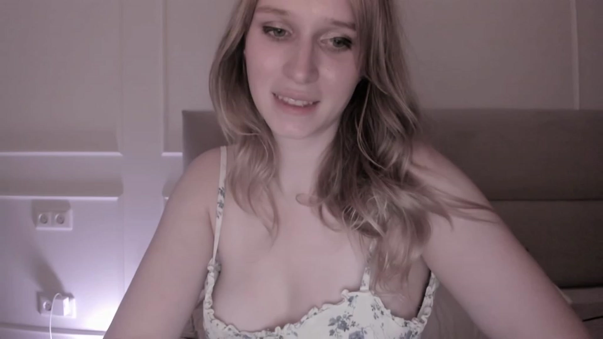 Gallery image thumbnail from Speculoos_'s myfreecams stream on, 09/30/2023, 21:02 image 20 of 20