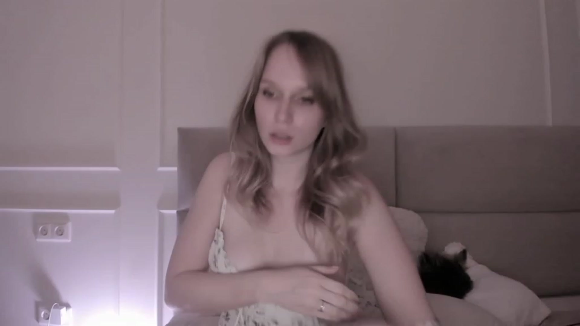 Gallery image thumbnail from Speculoos_'s myfreecams stream on, 09/30/2023, 21:02 image 15 of 20