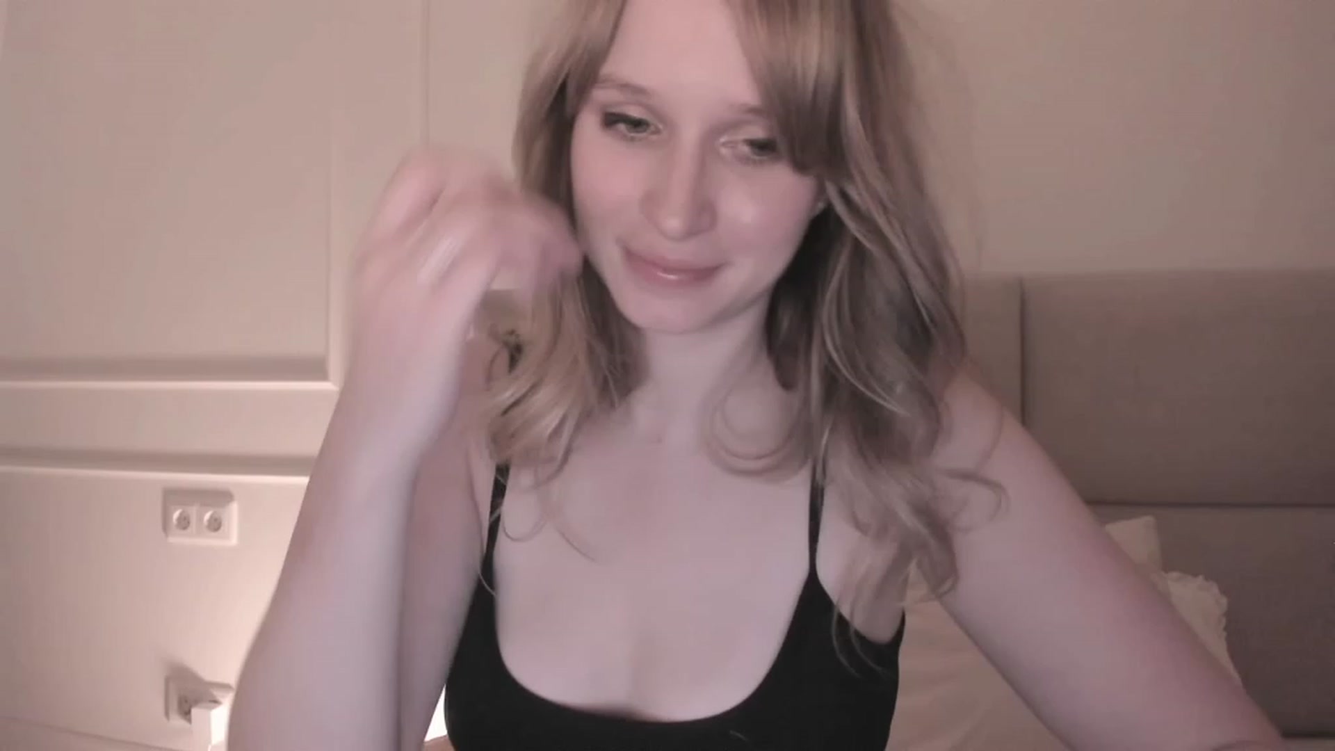 Gallery image thumbnail from Speculoos_'s myfreecams stream on, 10/09/2023, 20:19 image 4 of 20
