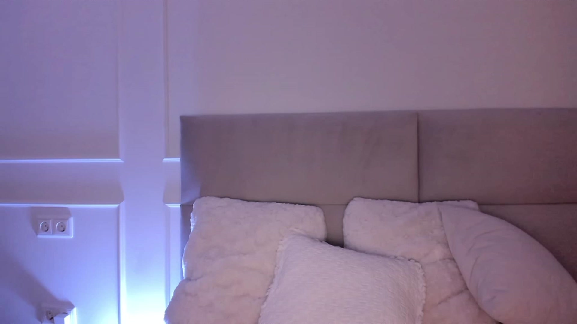 Gallery image thumbnail from Speculoos_'s myfreecams stream on, 10/17/2023, 20:18 image 8 of 20