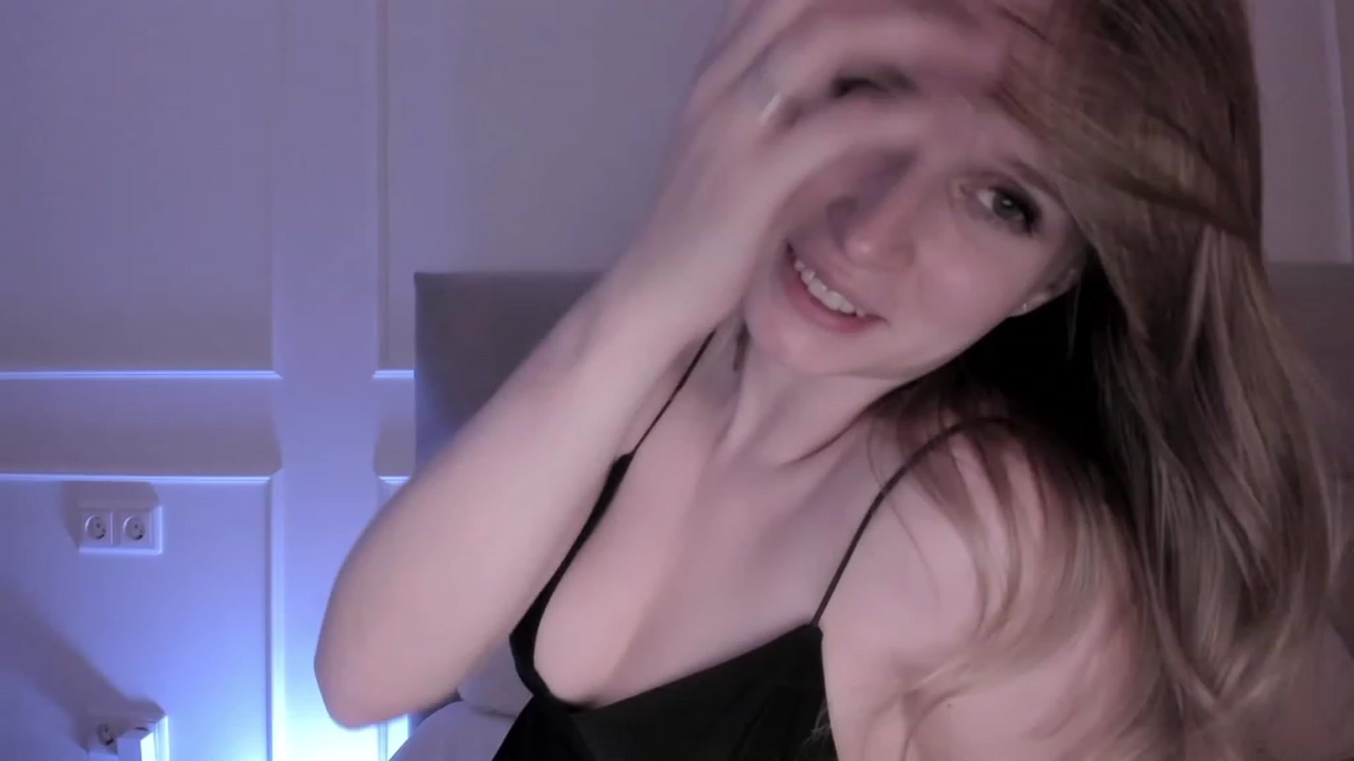 Gallery image thumbnail from Speculoos_'s myfreecams stream on, 10/17/2023, 20:58 image 2 of 20