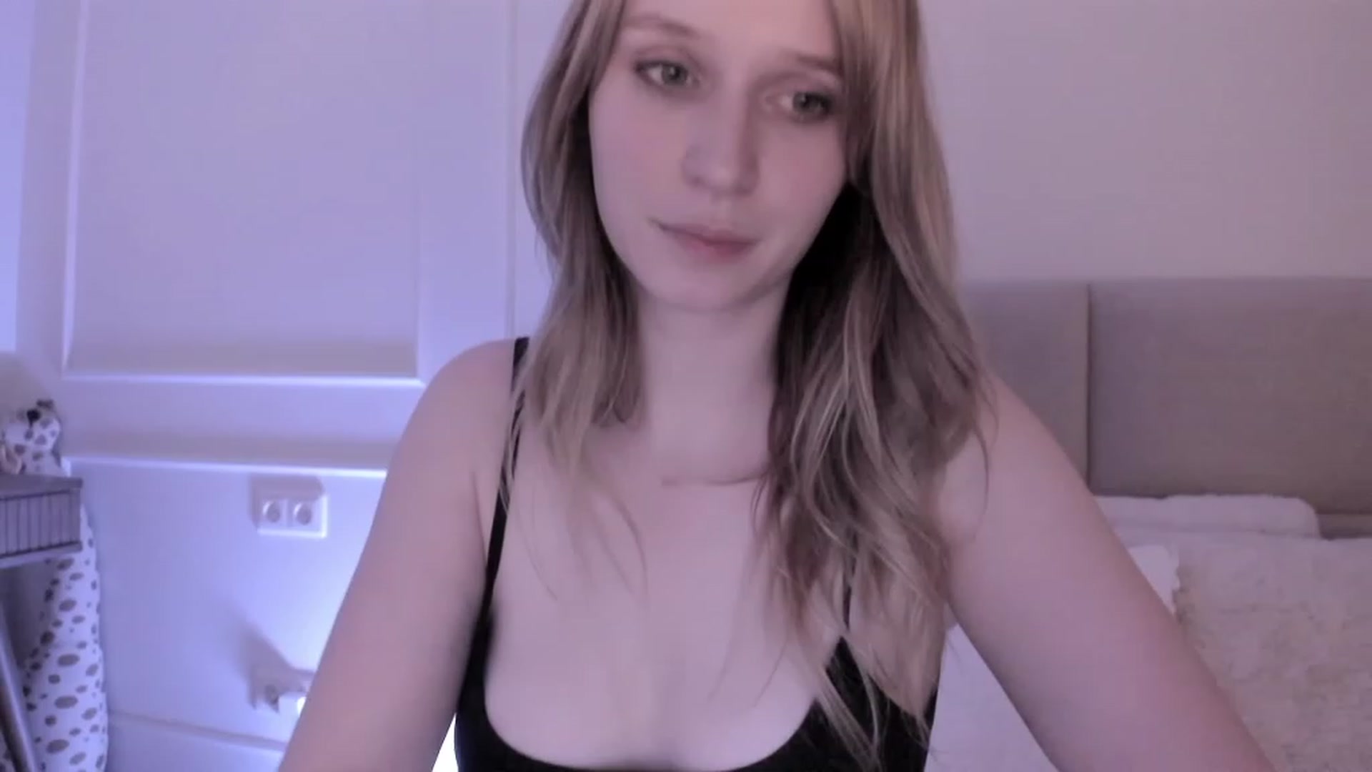 Gallery image thumbnail from Speculoos_'s myfreecams stream on, 10/31/2023, 20:20 image 8 of 20